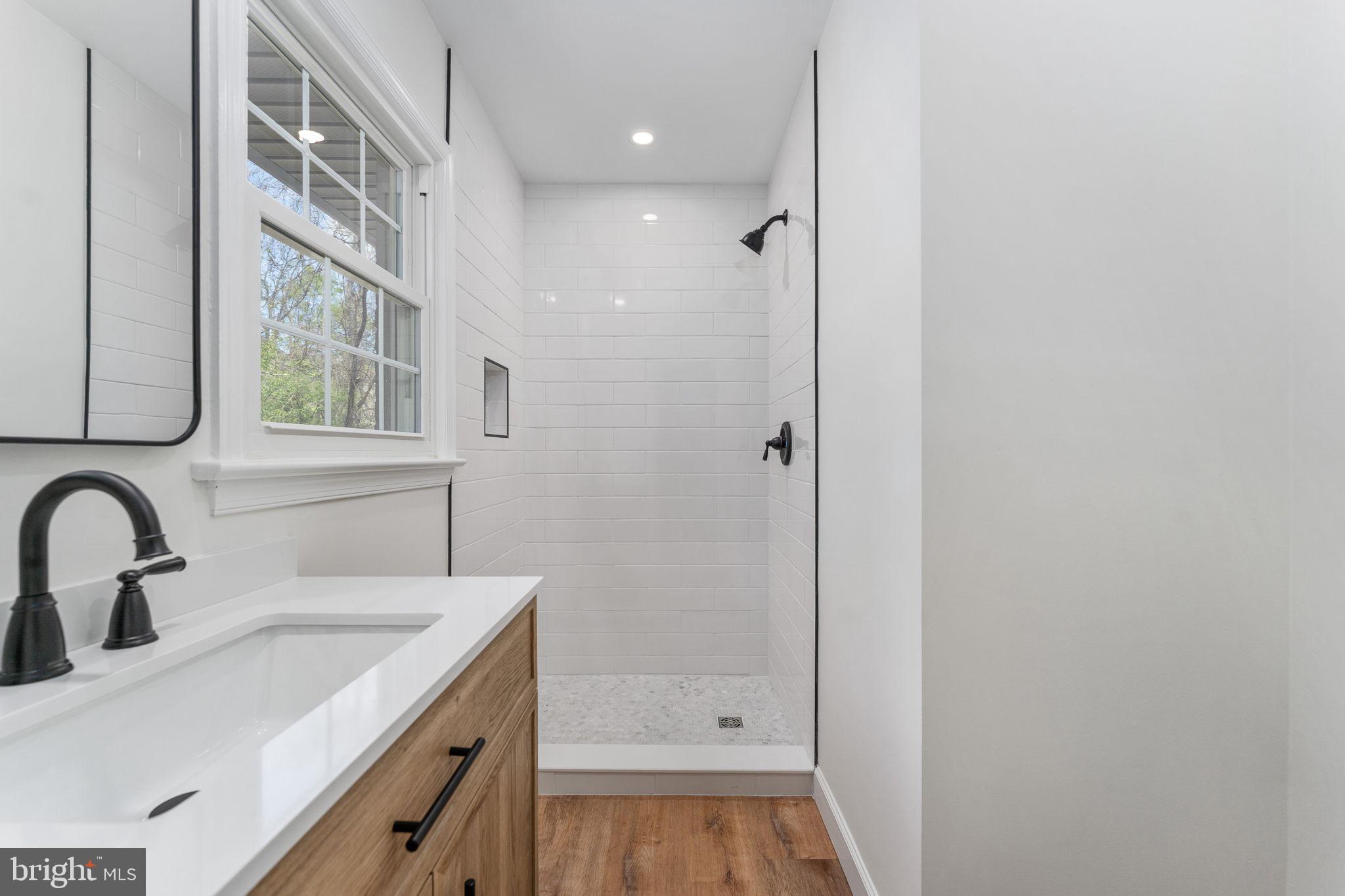 BROWNS - Residential