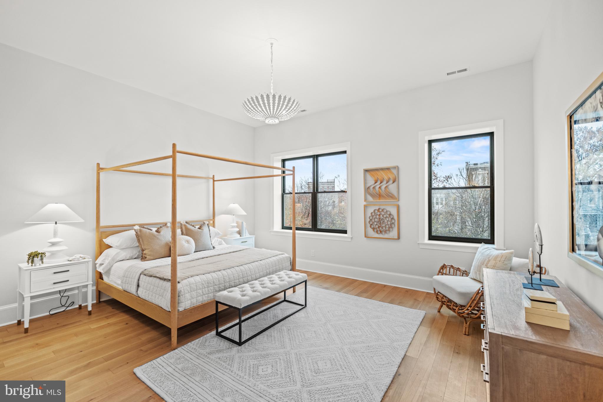 CAPITOL HILL - Residential