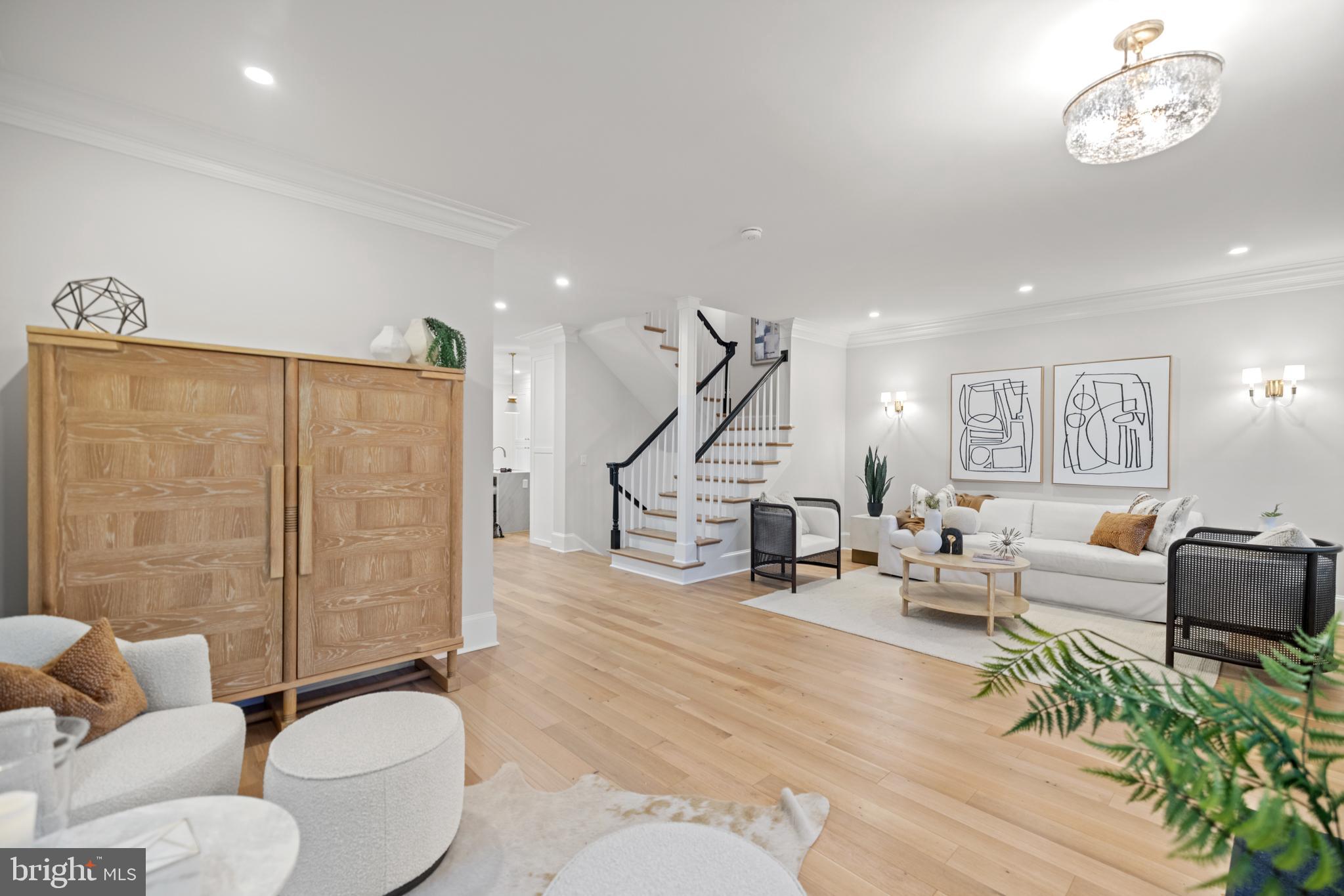CAPITOL HILL - Residential