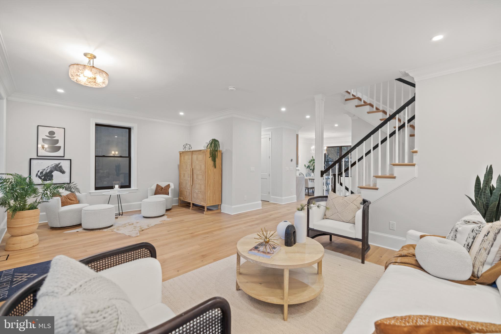 CAPITOL HILL - Residential
