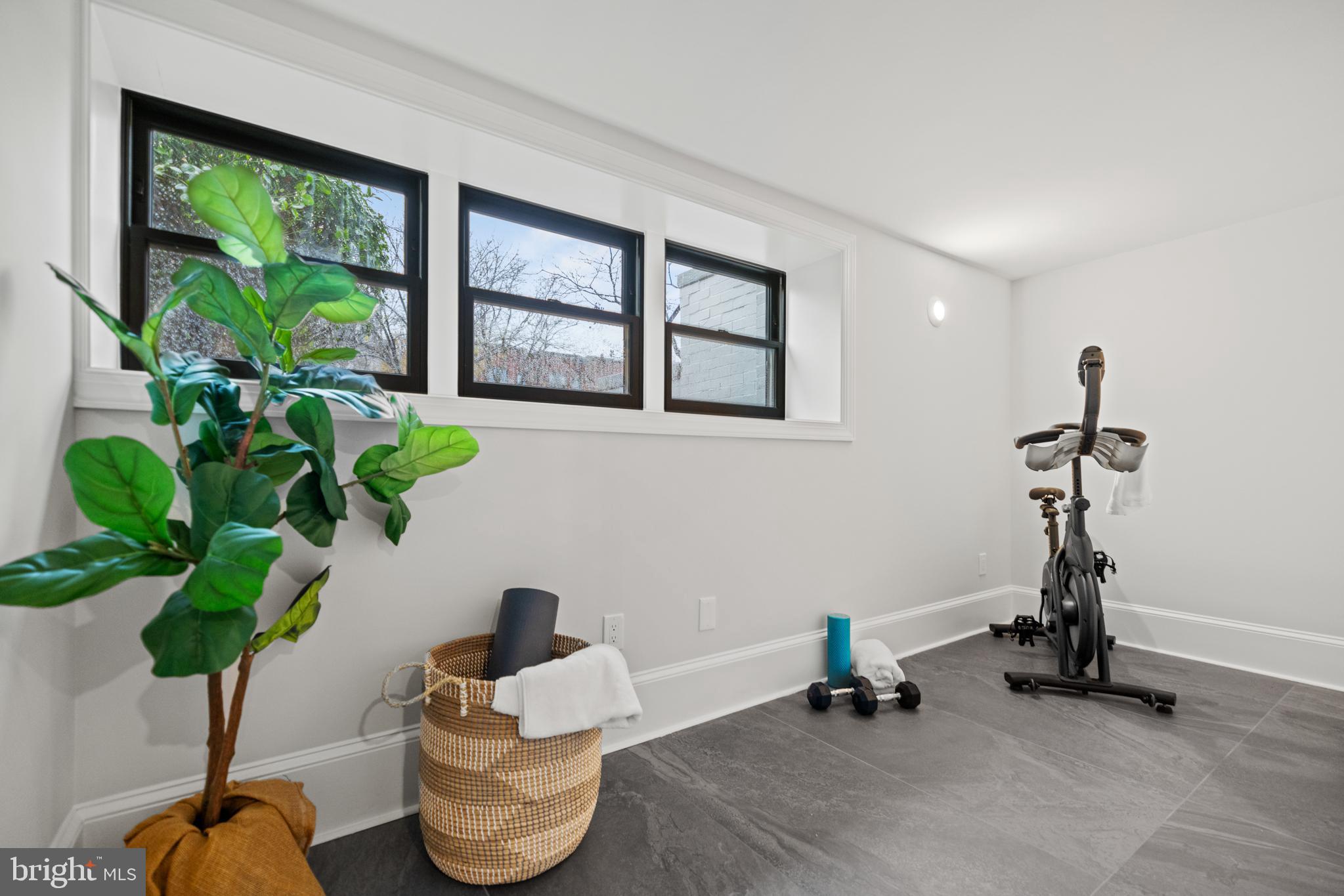 CAPITOL HILL - Residential