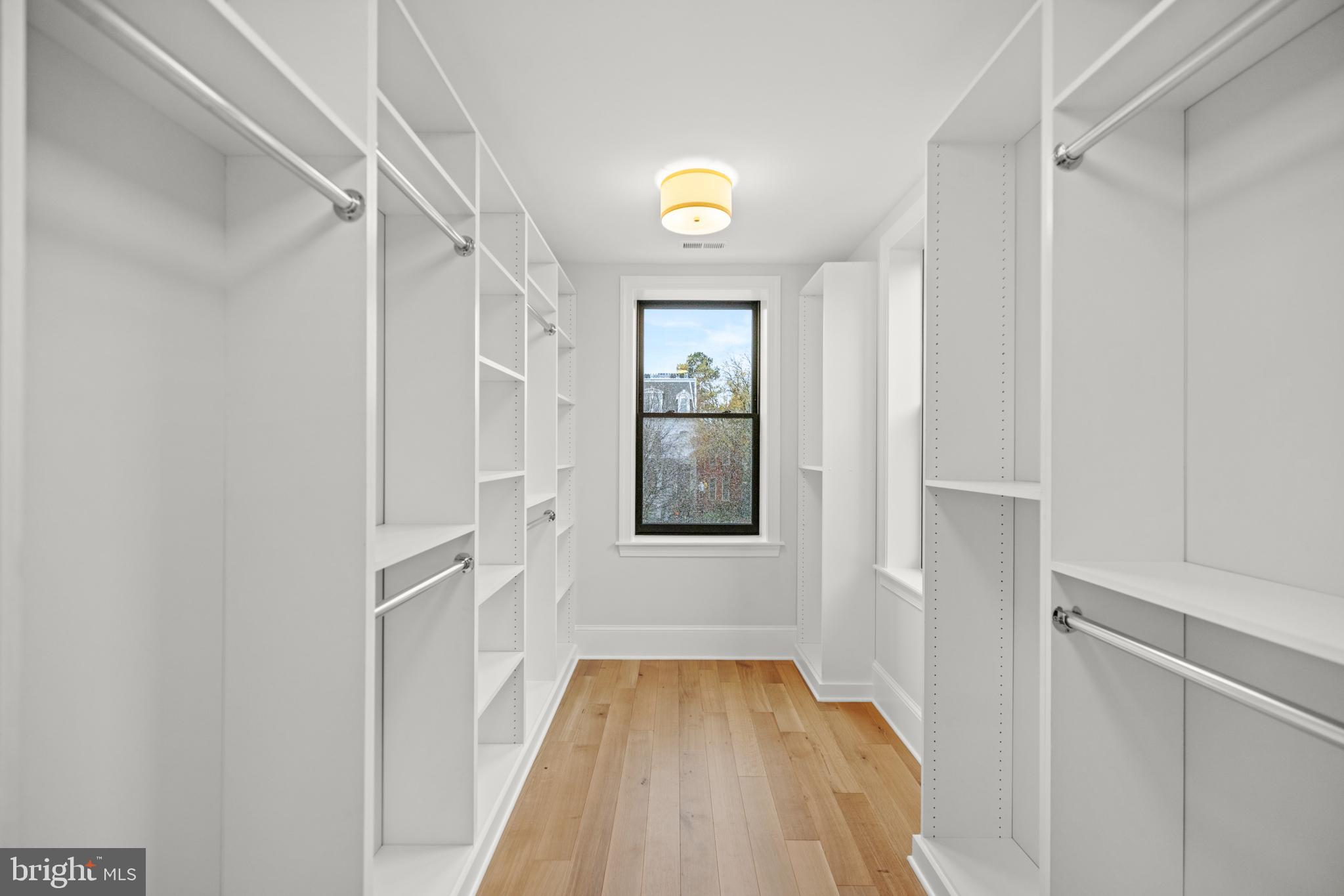 CAPITOL HILL - Residential