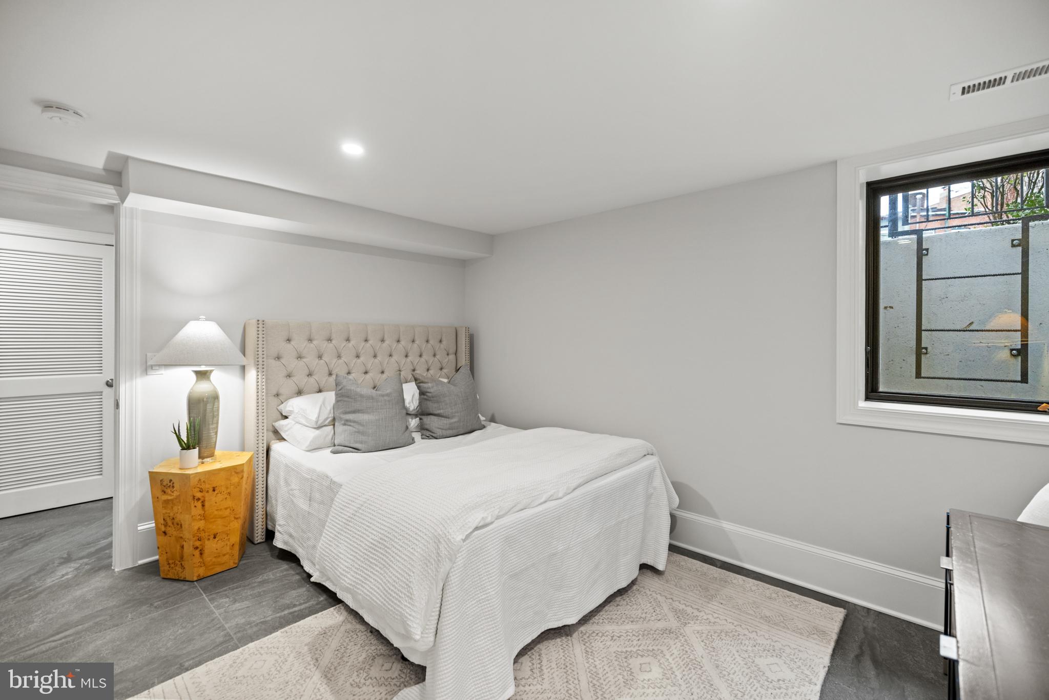CAPITOL HILL - Residential