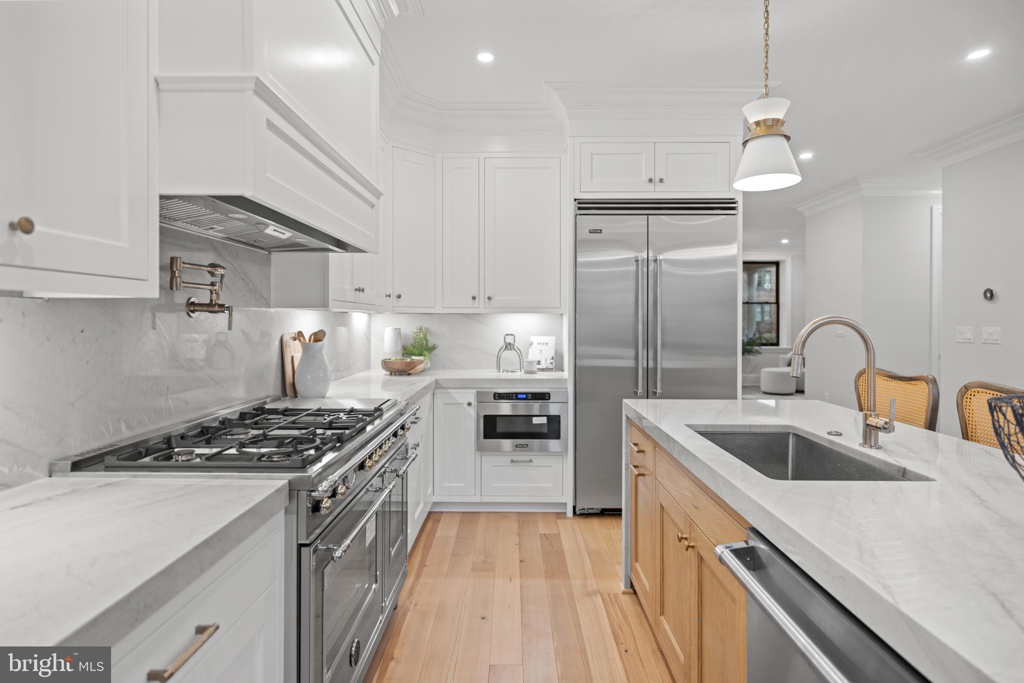 CAPITOL HILL - Residential