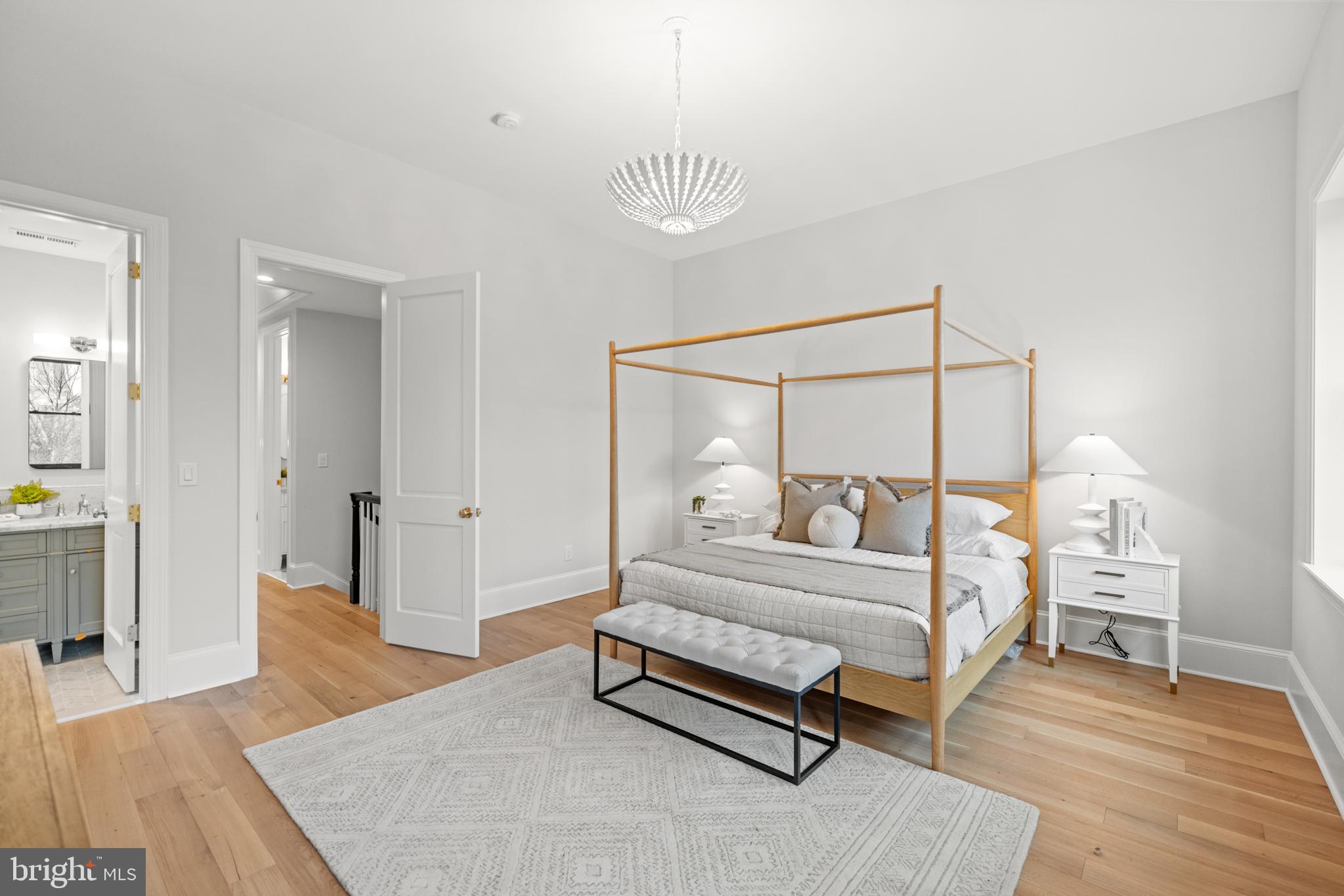 CAPITOL HILL - Residential