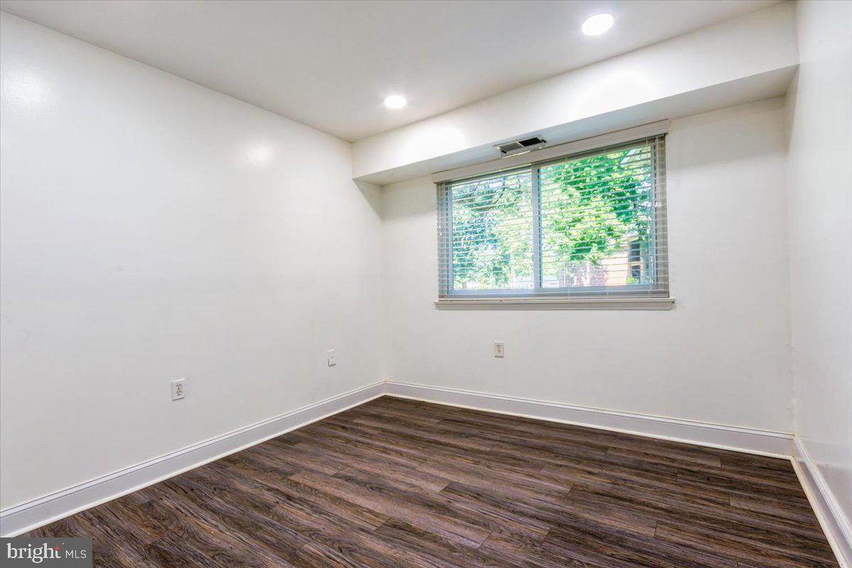 FAIRWINDS OF ANNAPOLIS - Residential Lease