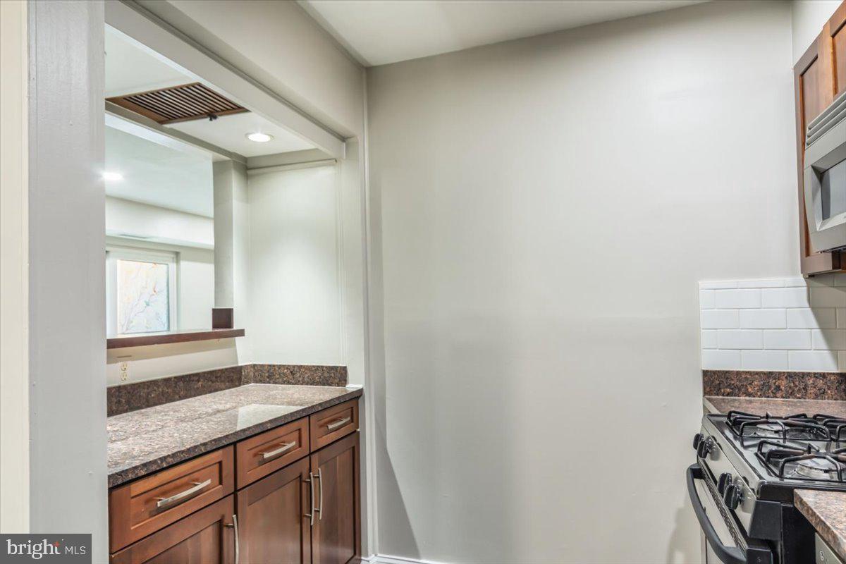 FAIRWINDS OF ANNAPOLIS - Residential Lease