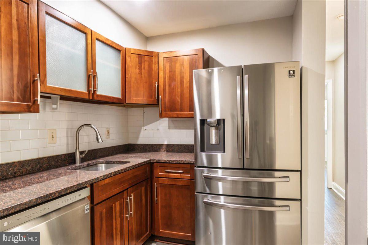 FAIRWINDS OF ANNAPOLIS - Residential Lease