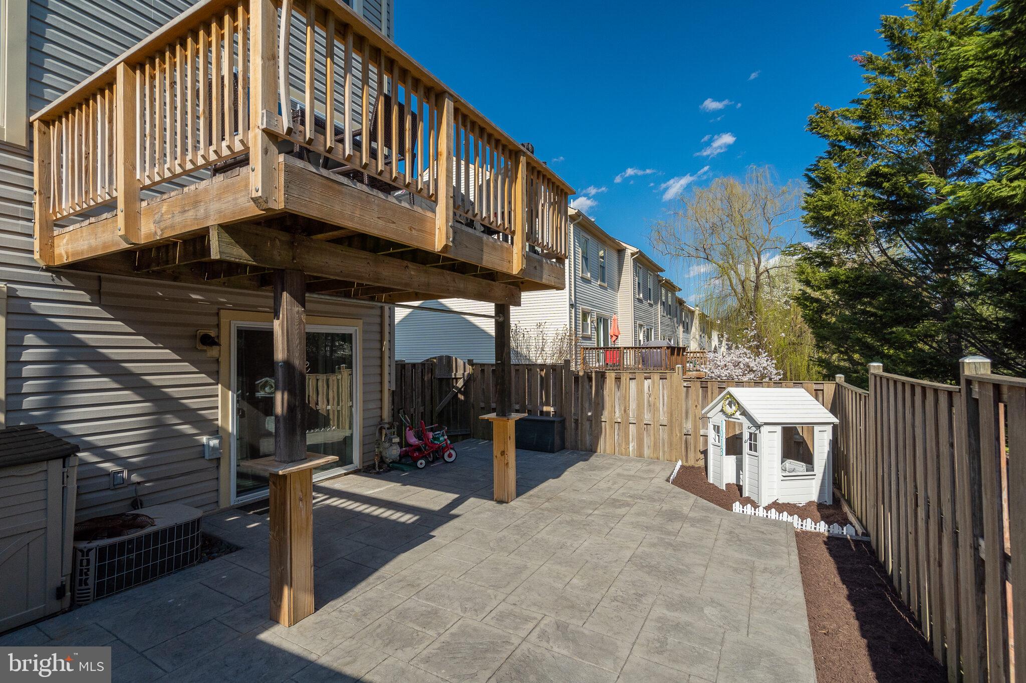 WORTHINGTON WOODS - Residential