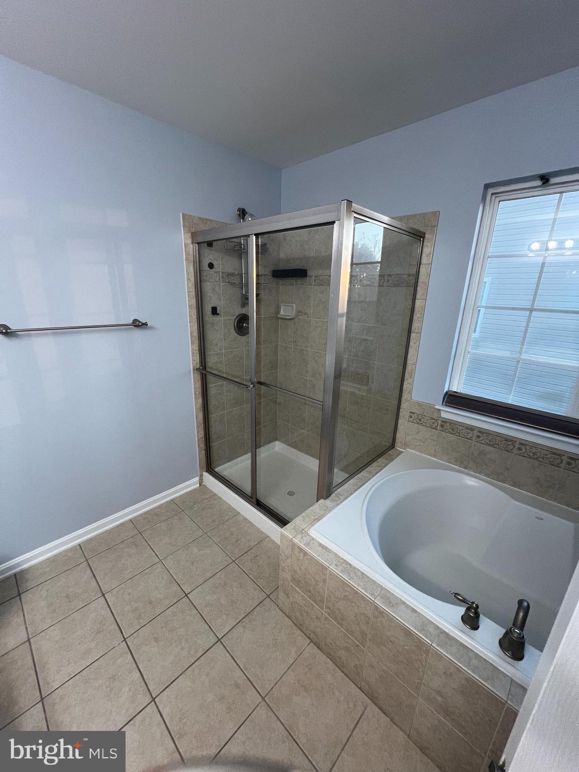 ENGLAND RUN NORTH - Residential Lease