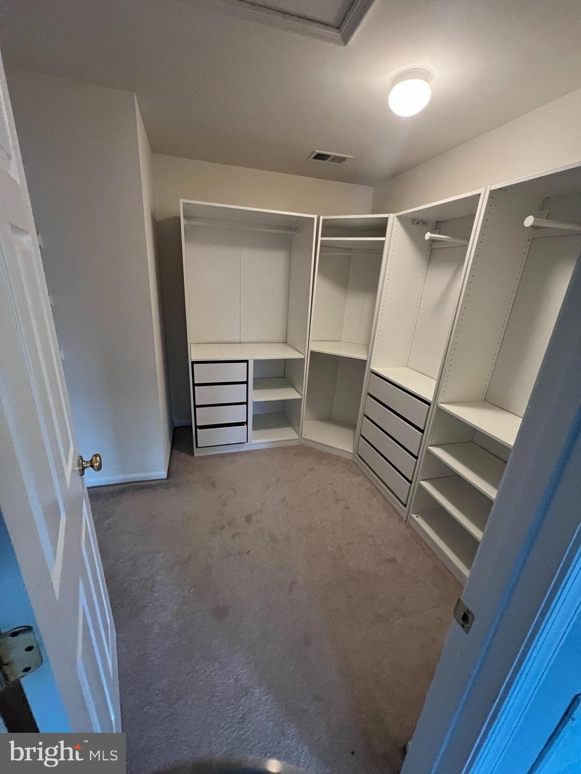 ENGLAND RUN NORTH - Residential Lease