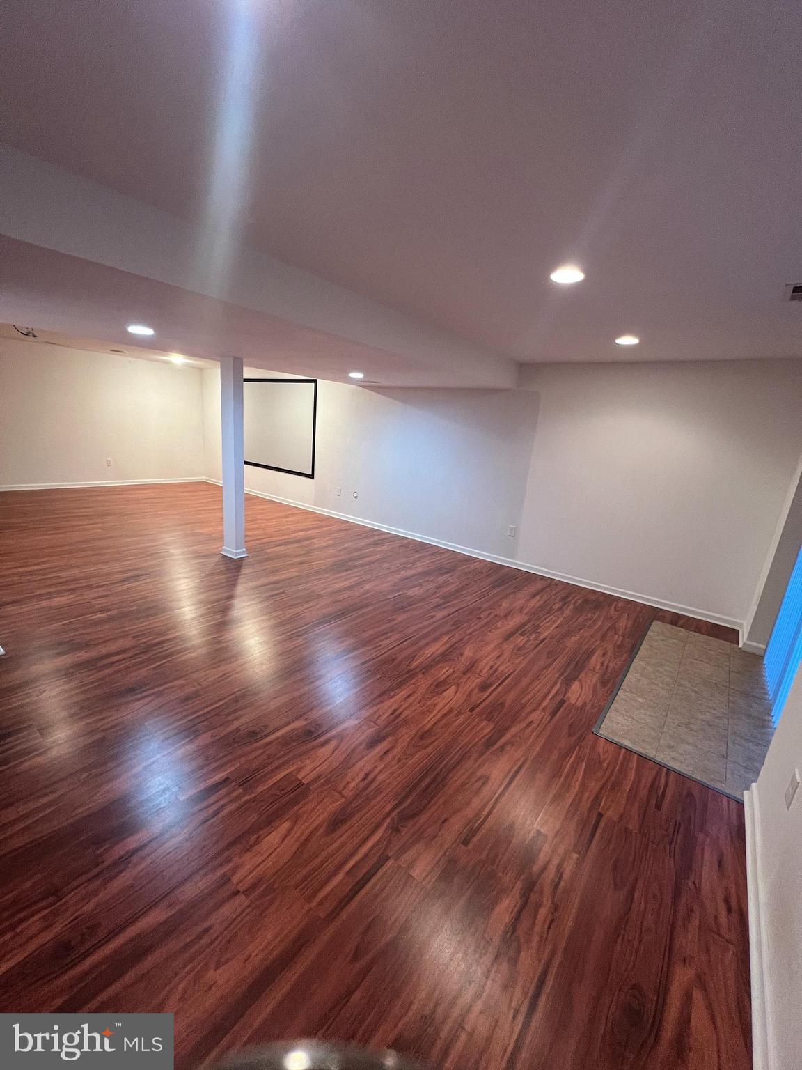 ENGLAND RUN NORTH - Residential Lease