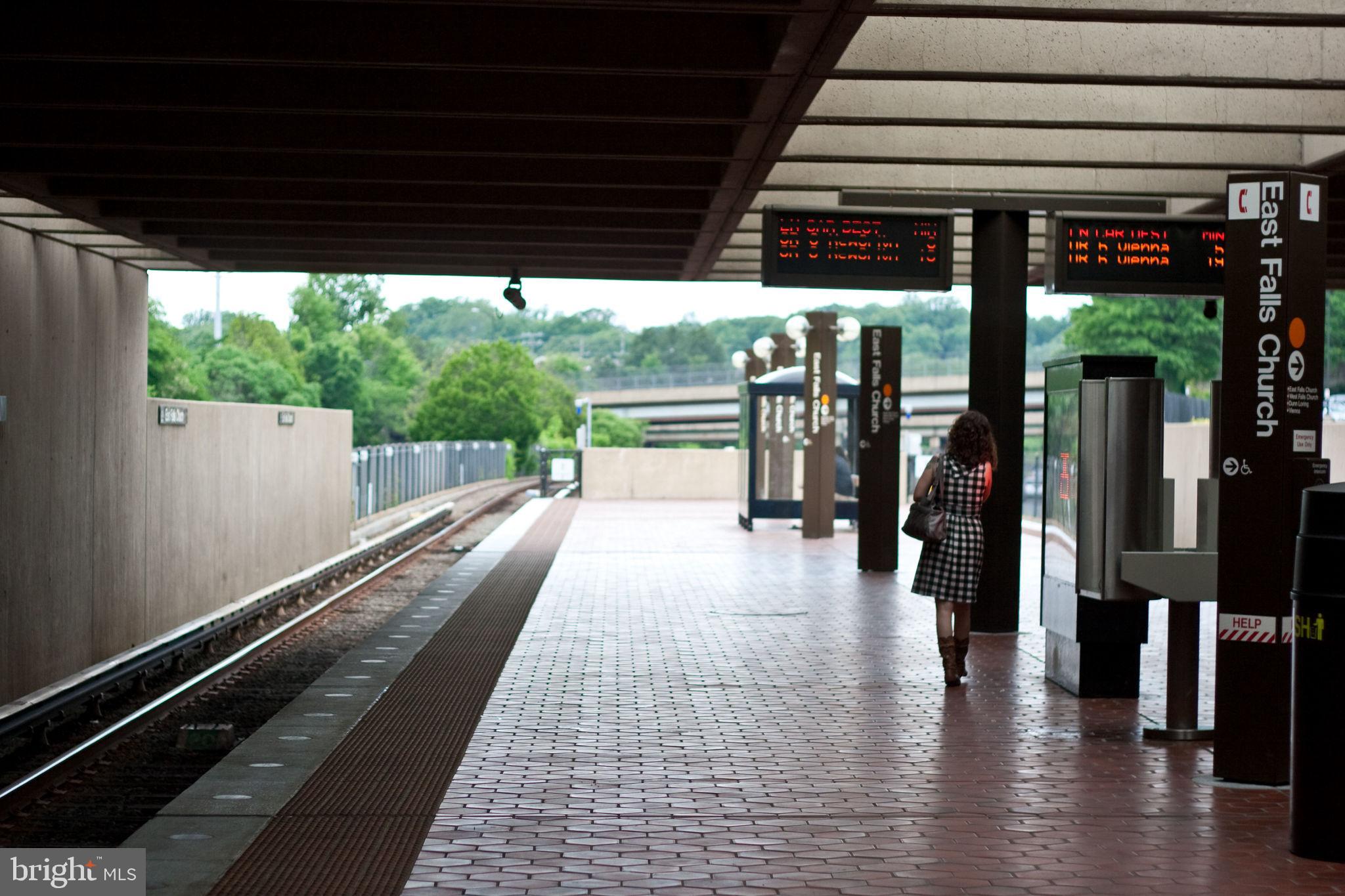 CONGRESSIONAL ACRES - Residential