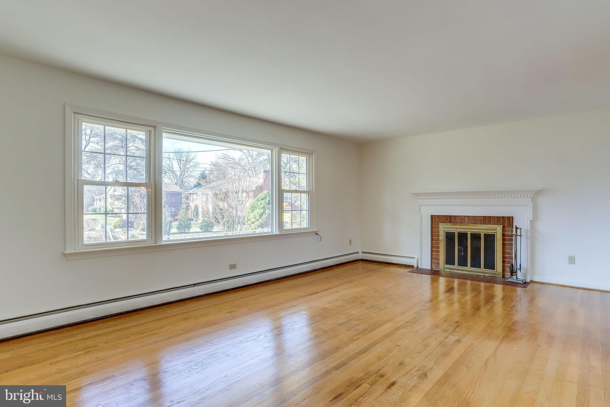 CONGRESSIONAL ACRES - Residential