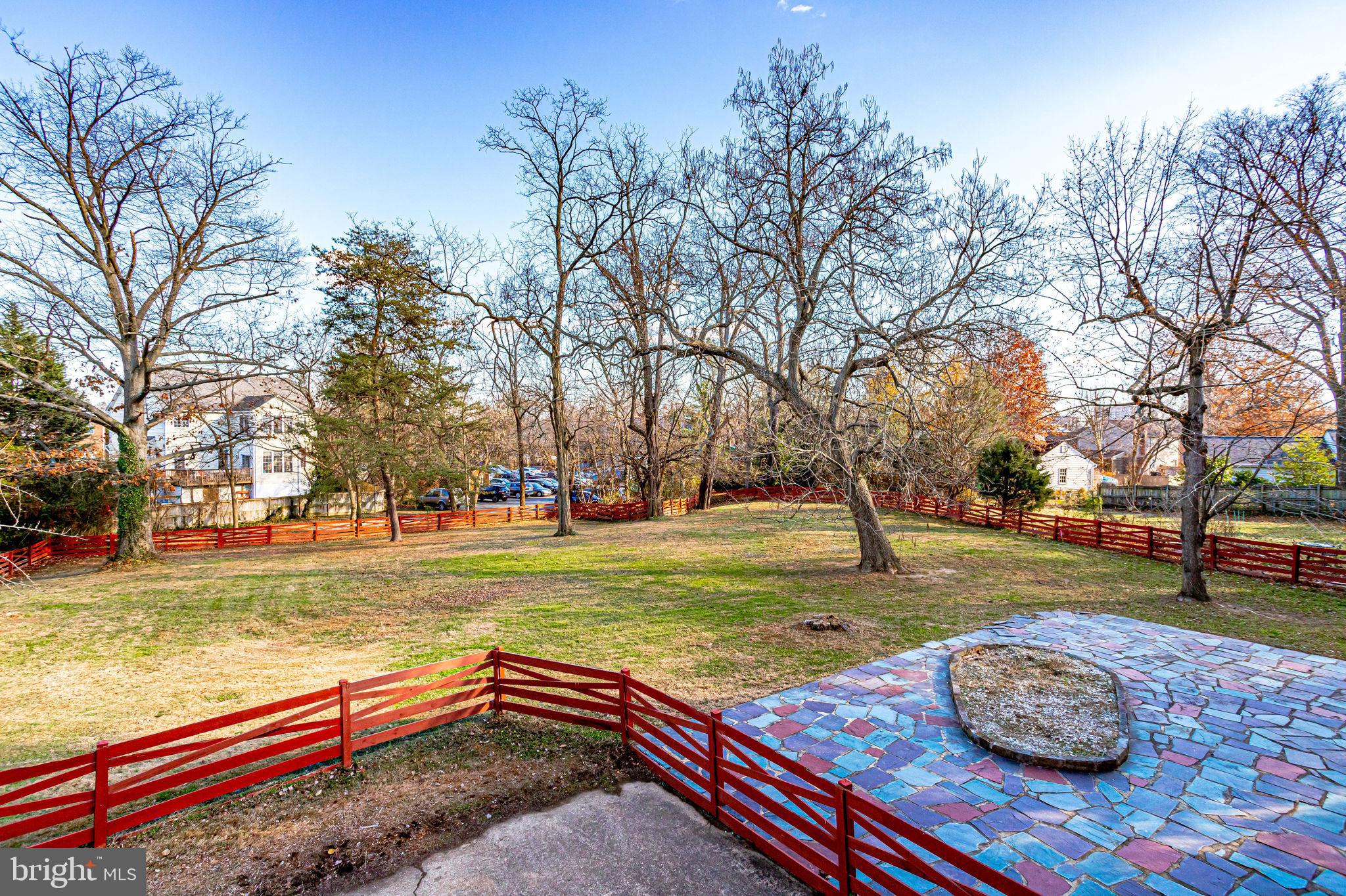 CONGRESSIONAL ACRES - Residential