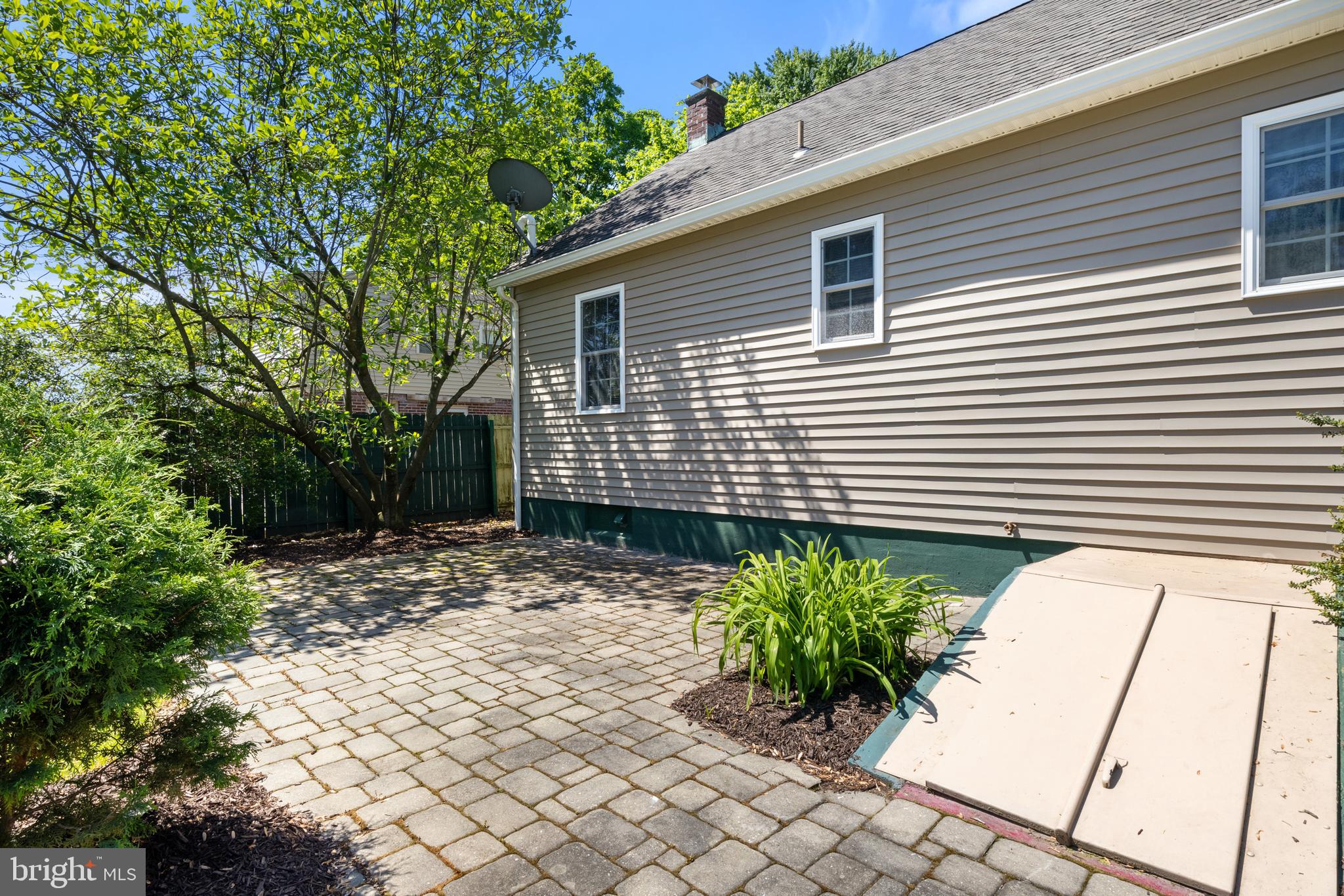 MANOR RIDGE - Residential