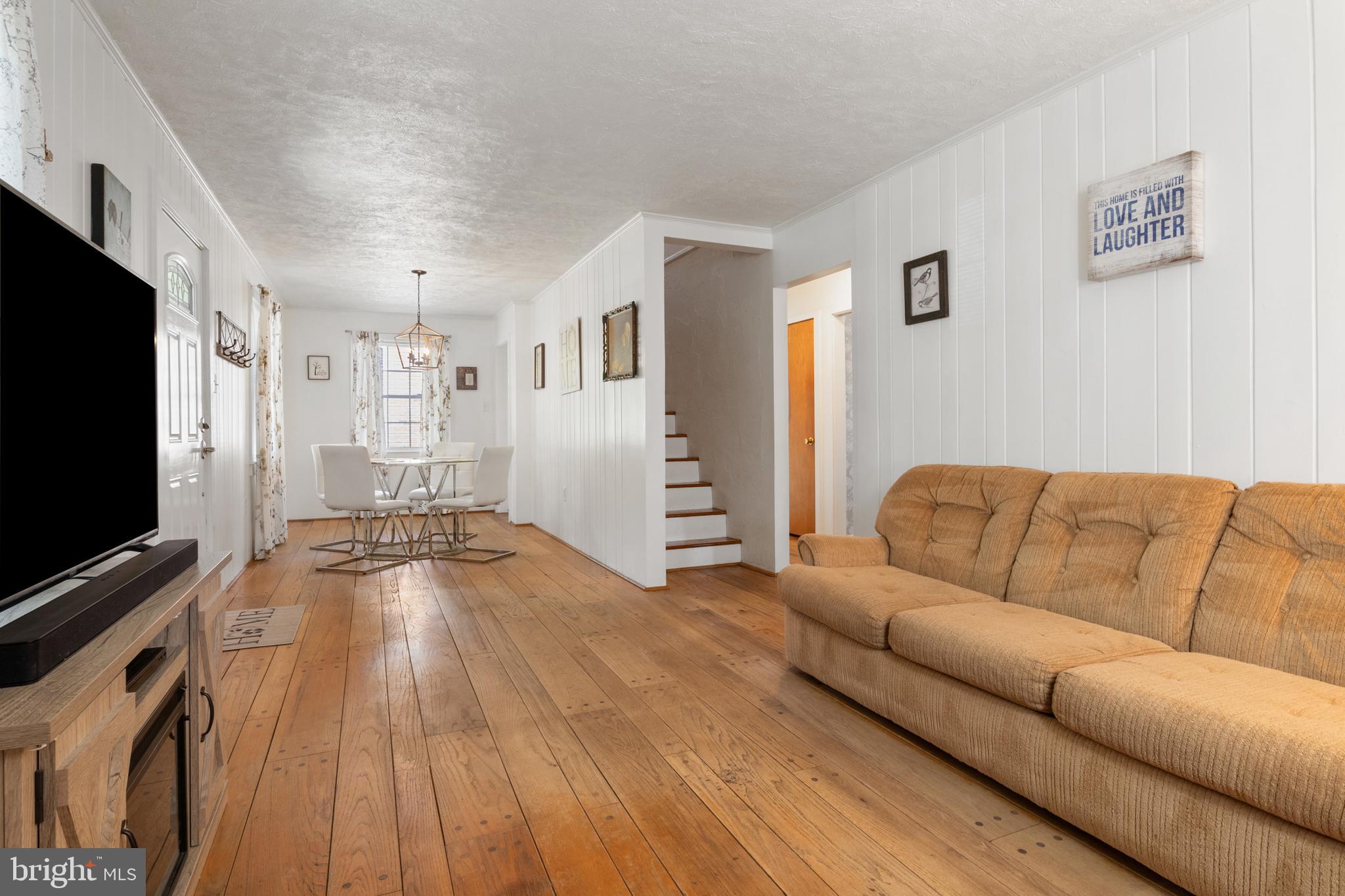 MANOR RIDGE - Residential