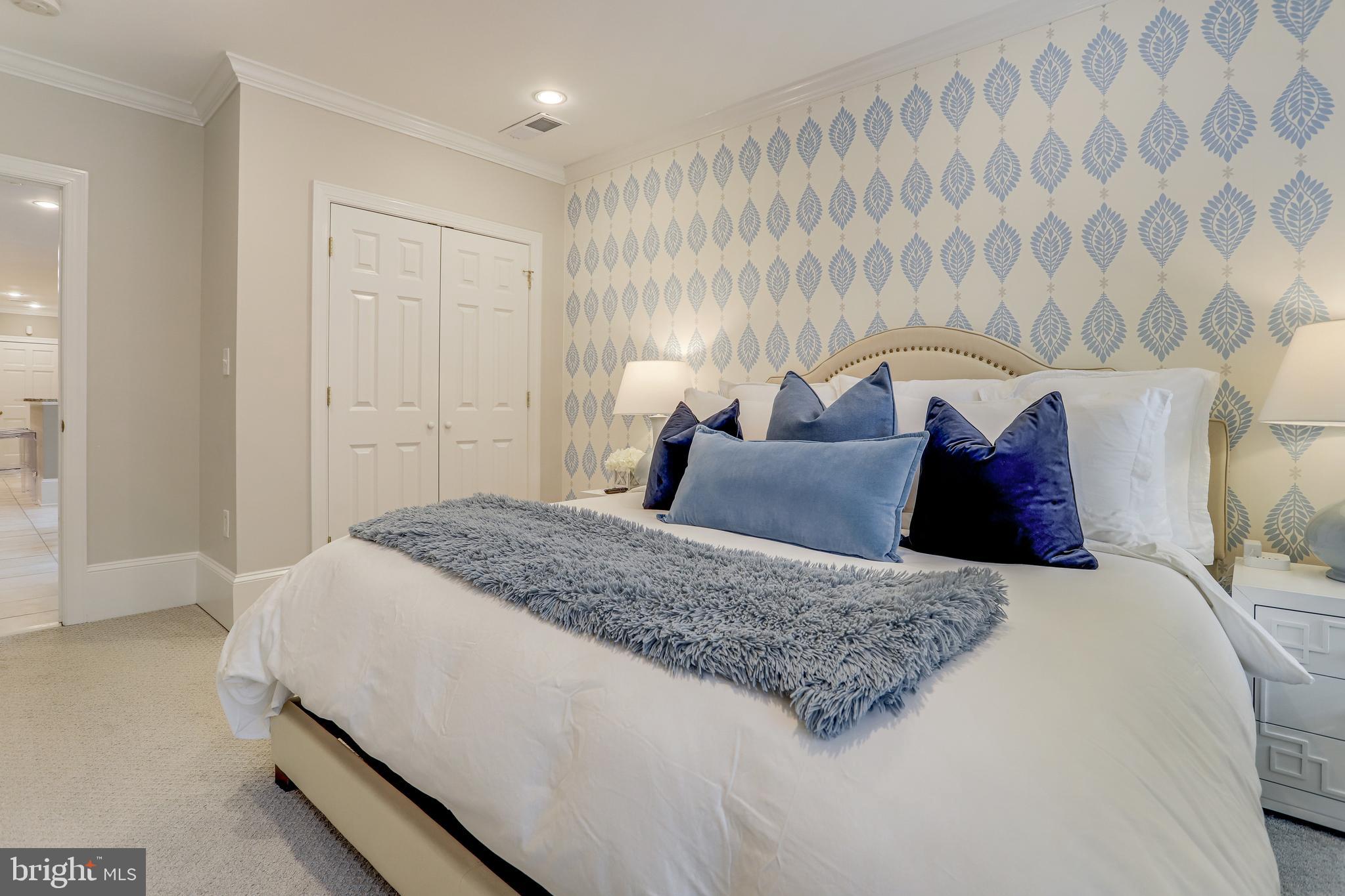 OLD TOWN ALEXANDRIA - Residential Lease