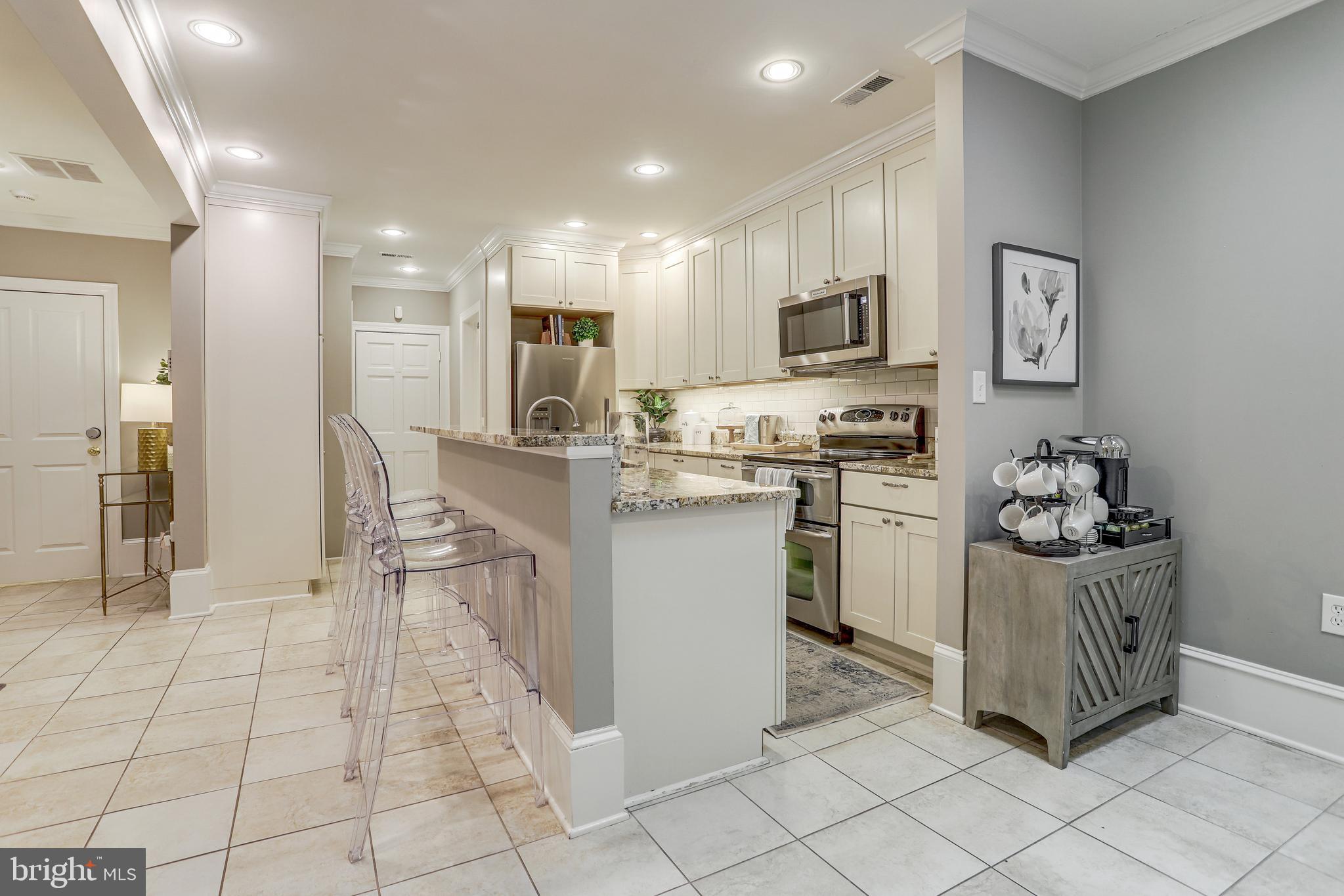 OLD TOWN ALEXANDRIA - Residential Lease