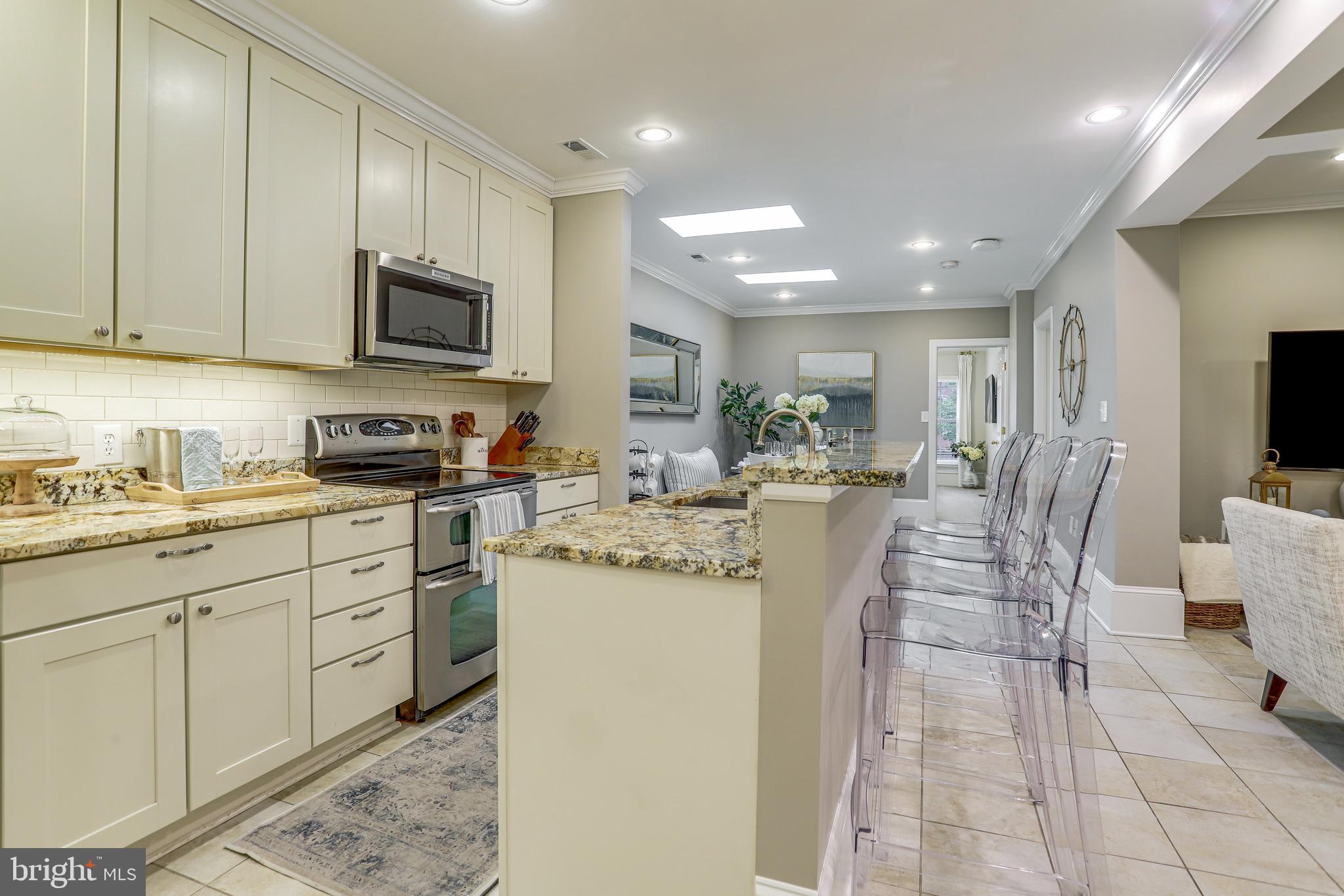 OLD TOWN ALEXANDRIA - Residential Lease