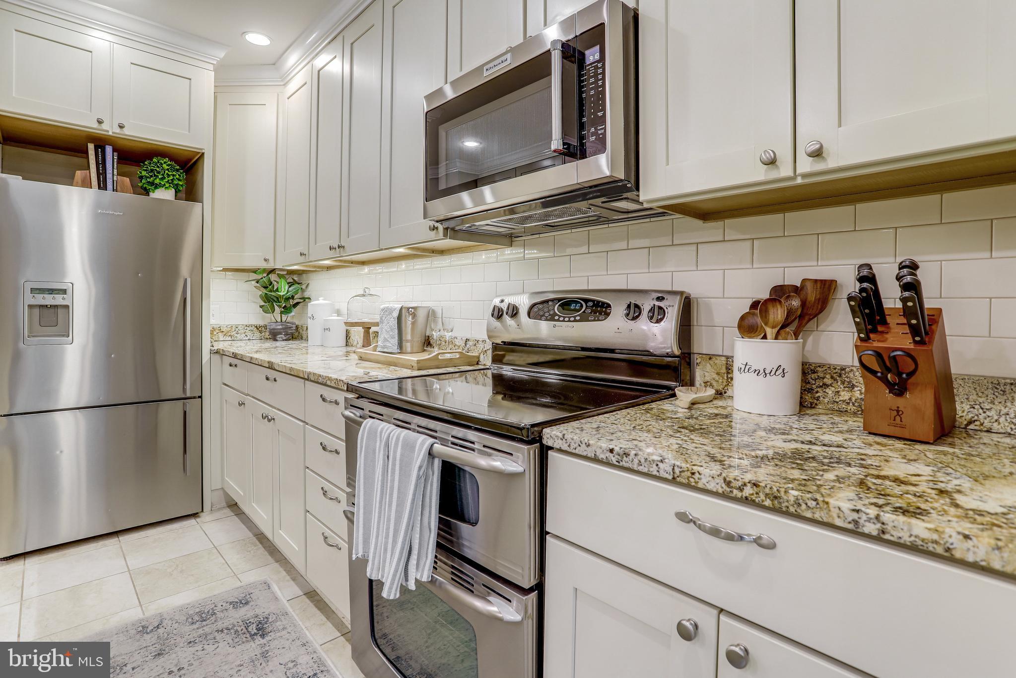 OLD TOWN ALEXANDRIA - Residential Lease