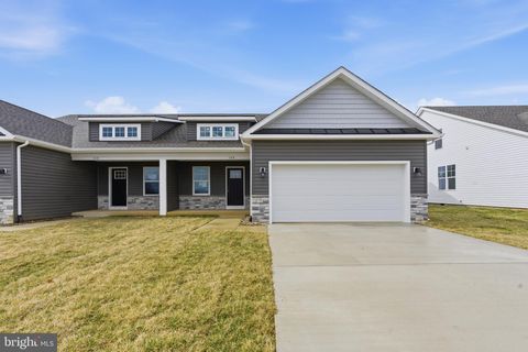 Homes For Sale - 104 Barrier Reef Drive<br/> Berkeley County, MARTINSBURG, WV 25403