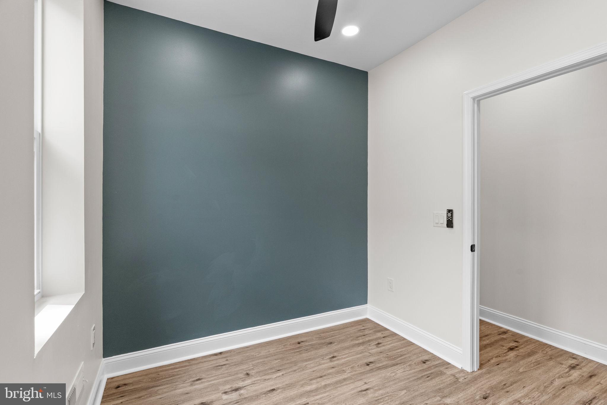 WEST OAK LANE - Residential