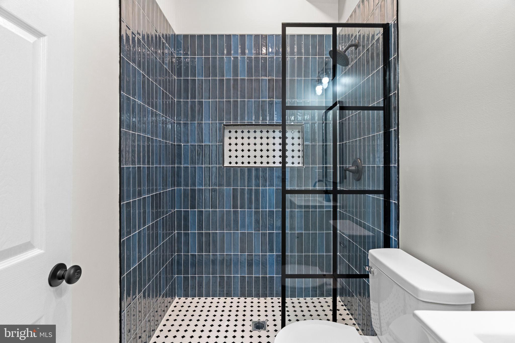 WEST OAK LANE - Residential