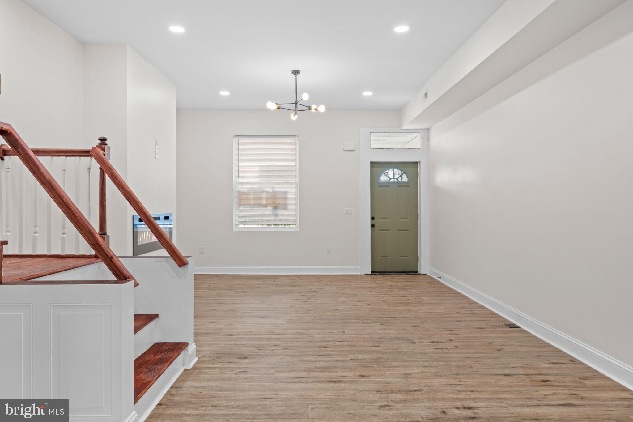 WEST OAK LANE - Residential