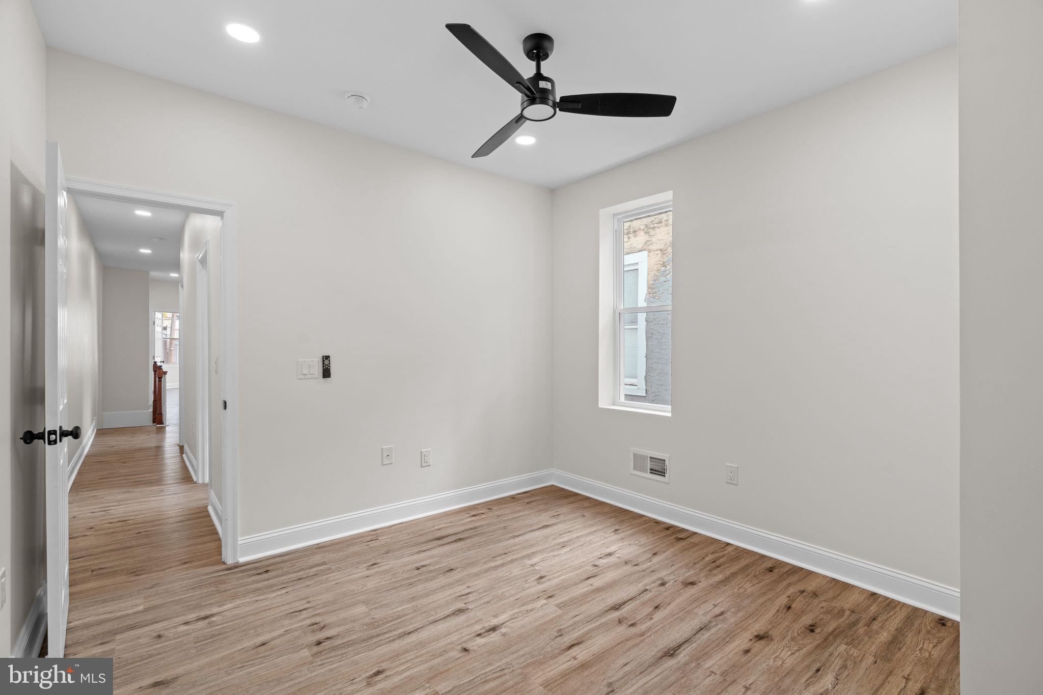 WEST OAK LANE - Residential