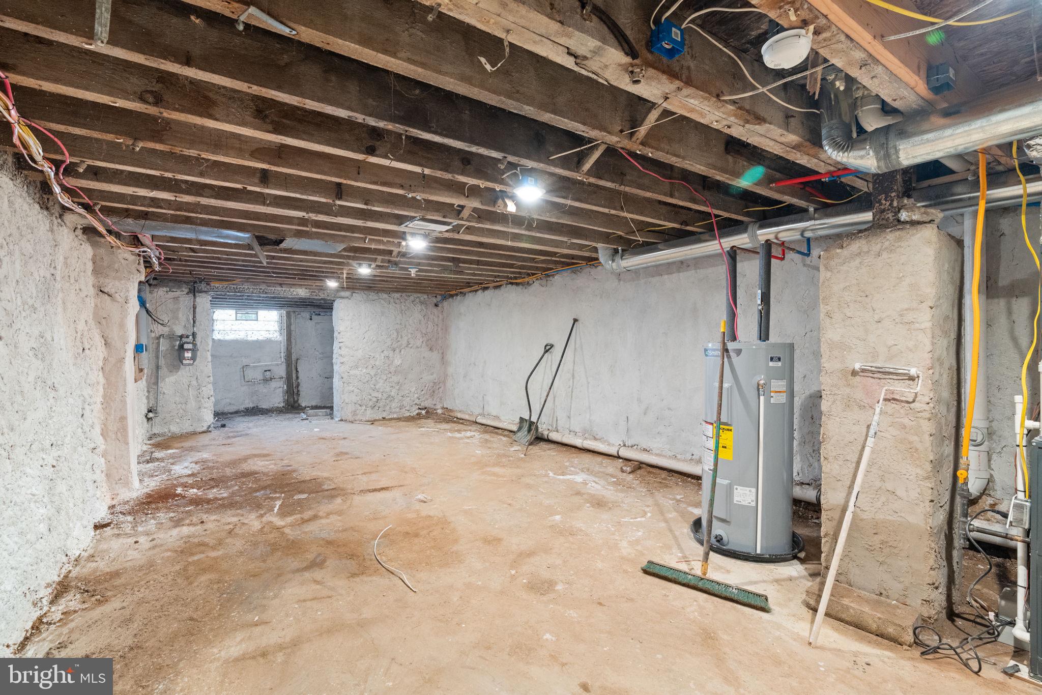 WEST OAK LANE - Residential