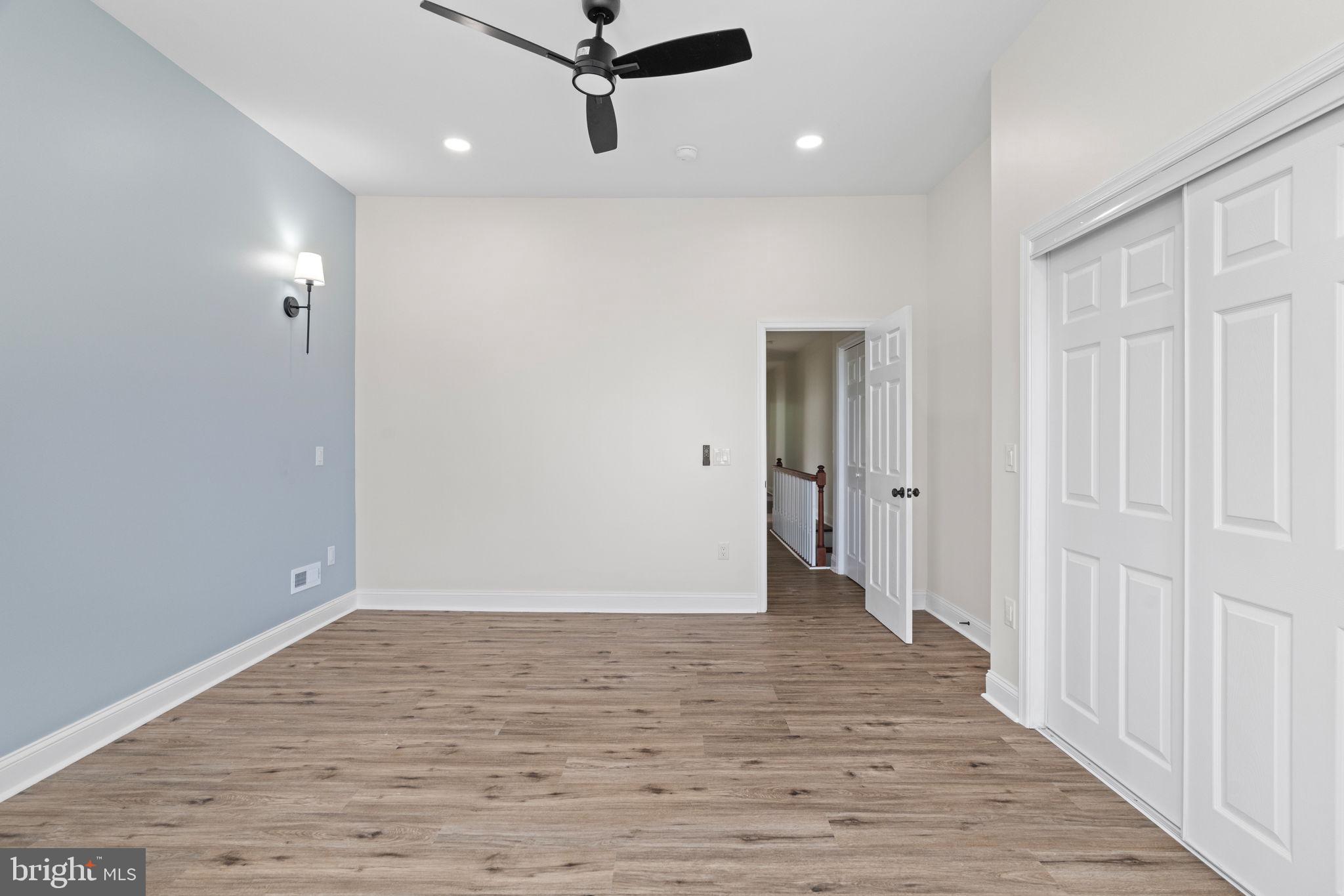 WEST OAK LANE - Residential