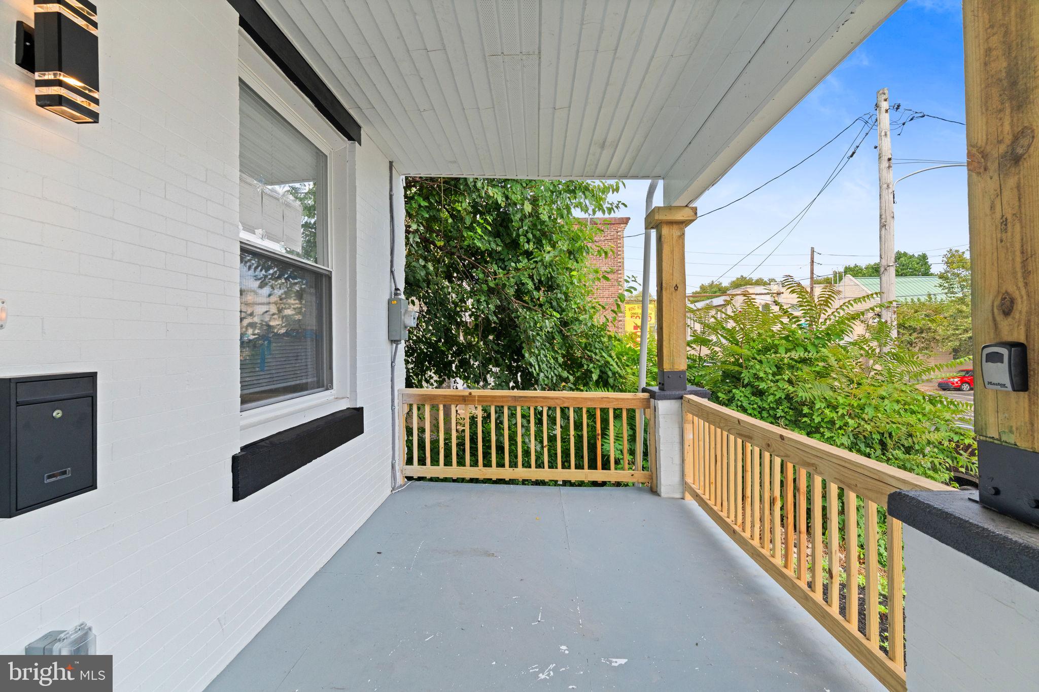 WEST OAK LANE - Residential