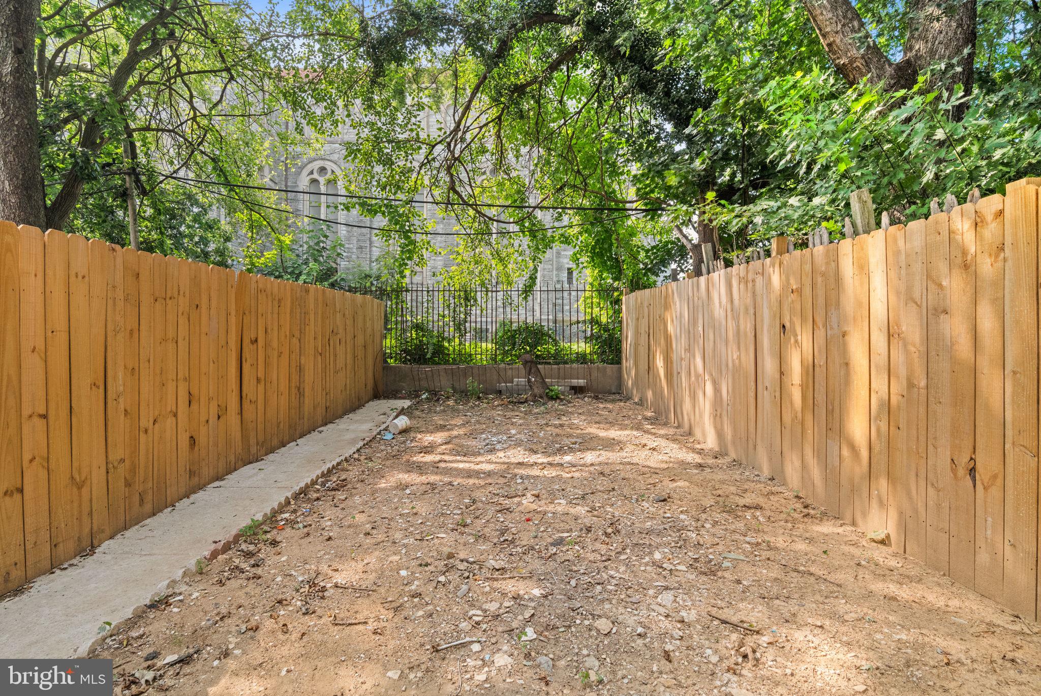 WEST OAK LANE - Residential