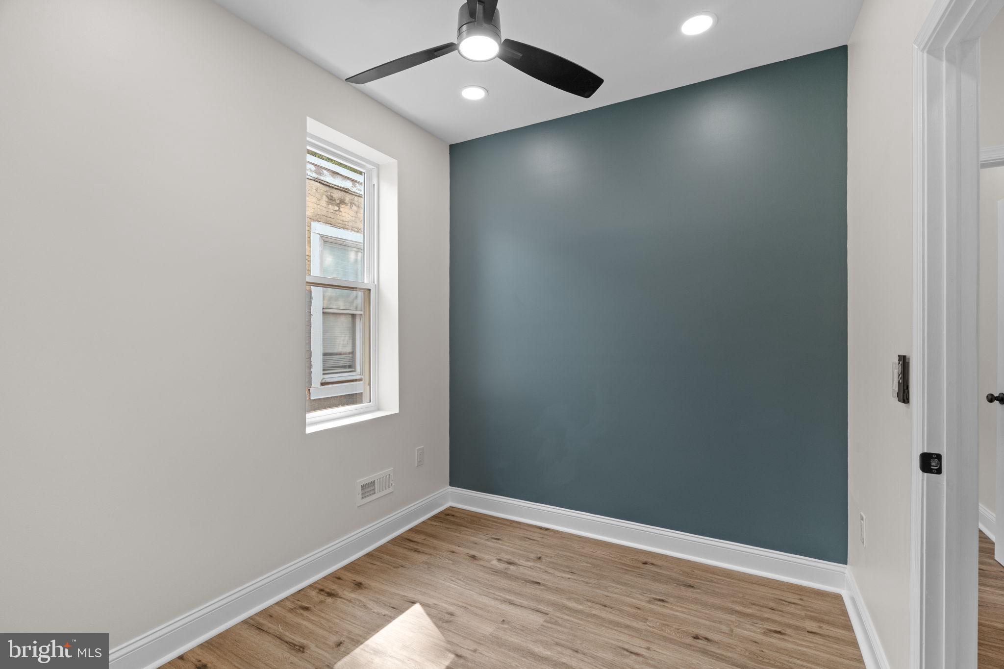 WEST OAK LANE - Residential