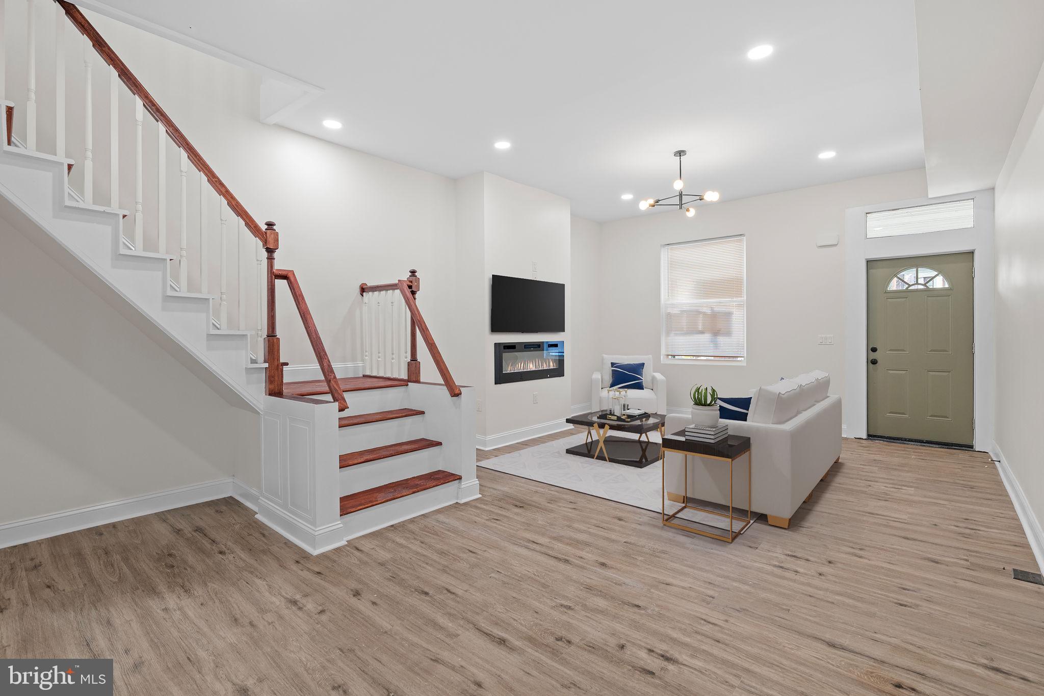 WEST OAK LANE - Residential