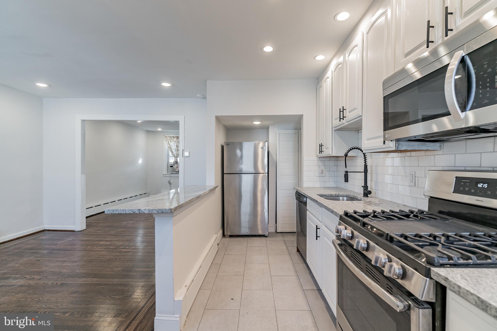 ROXBOROUGH - Residential