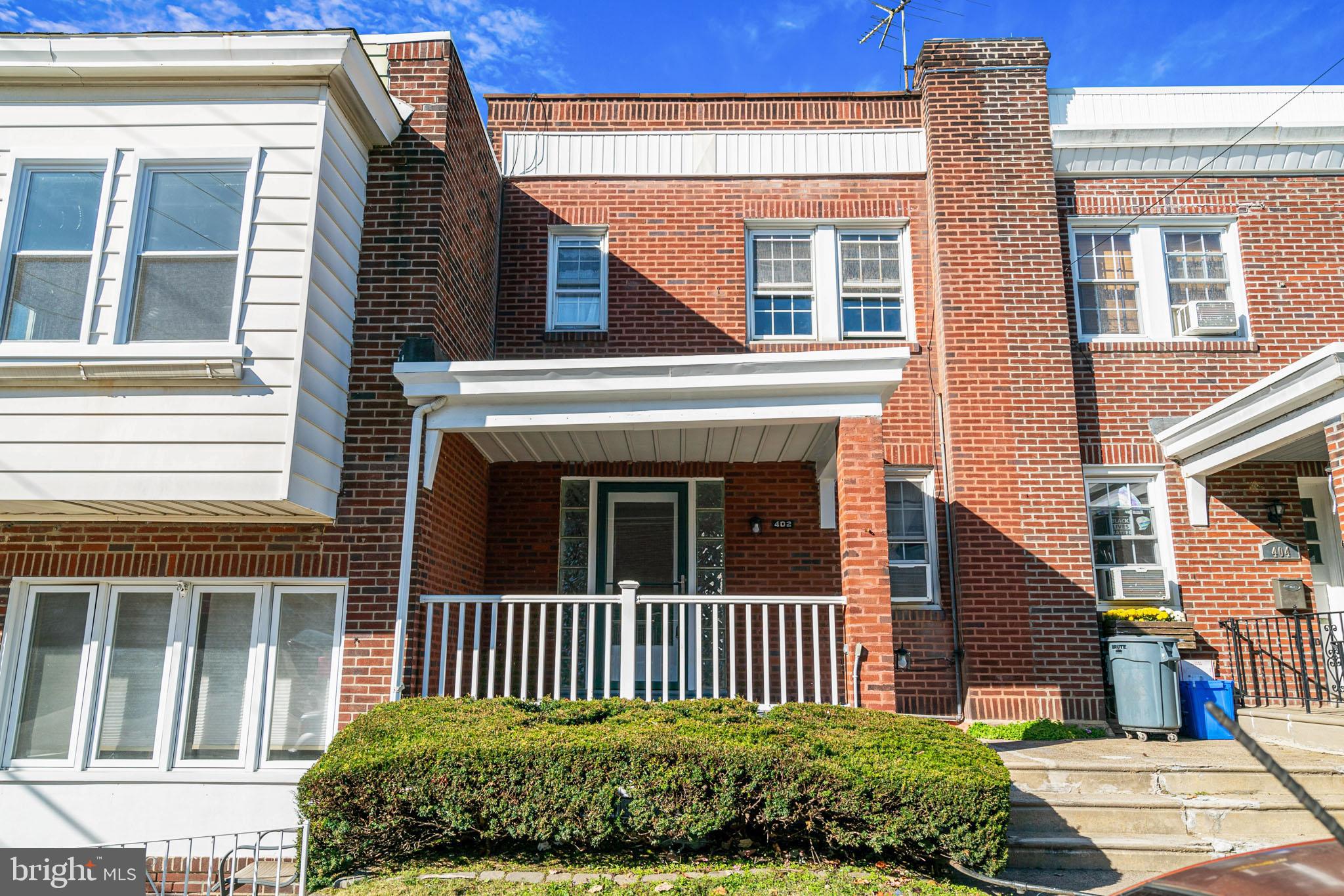 ROXBOROUGH - Residential