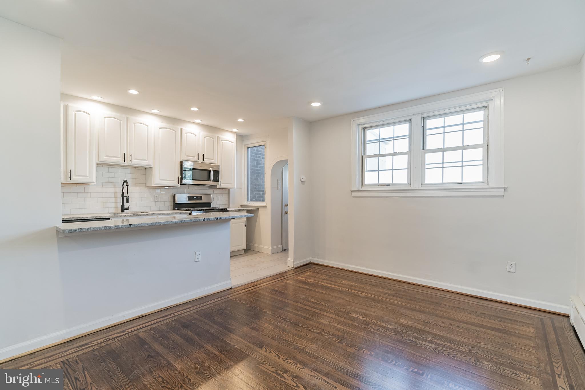 ROXBOROUGH - Residential