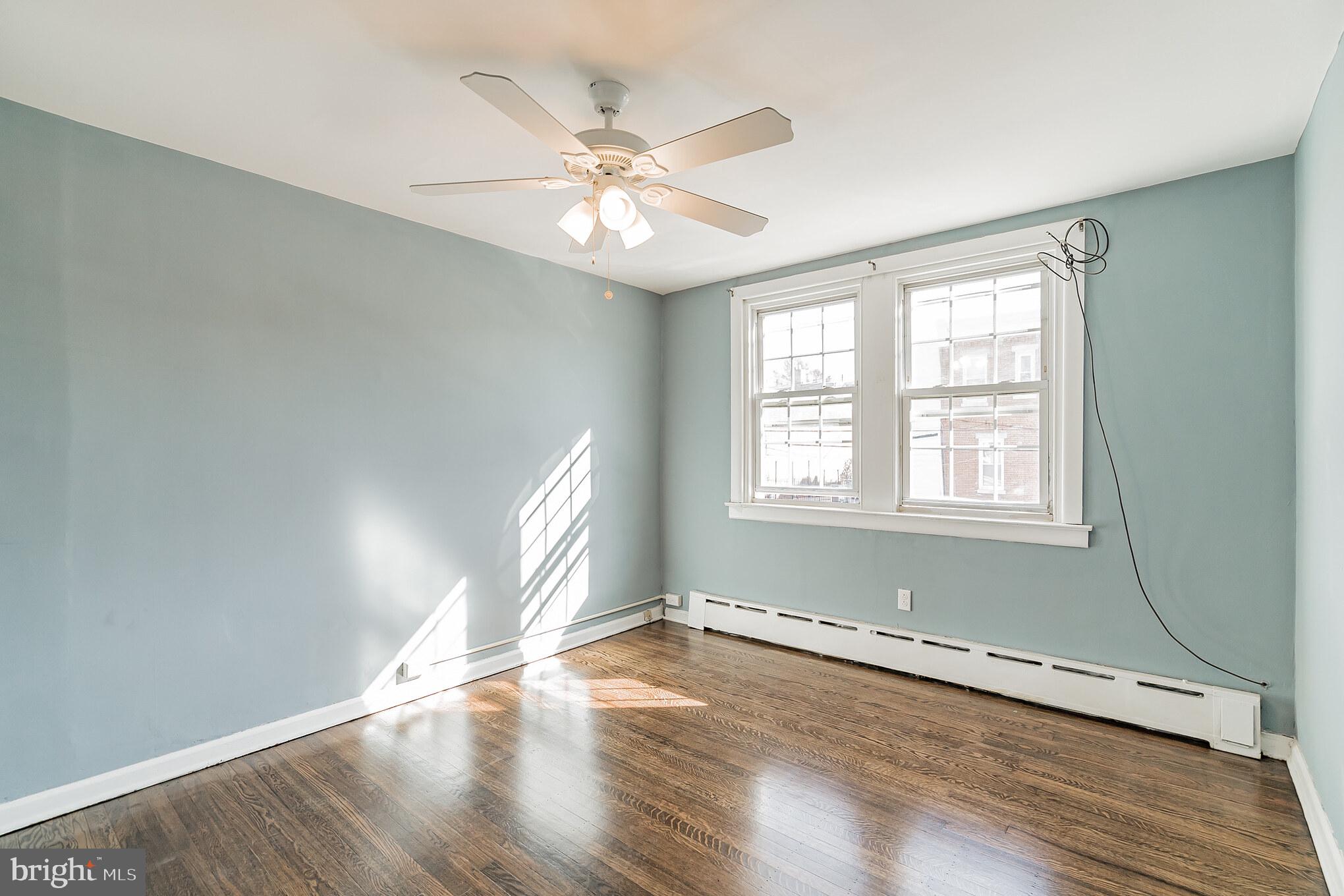 ROXBOROUGH - Residential