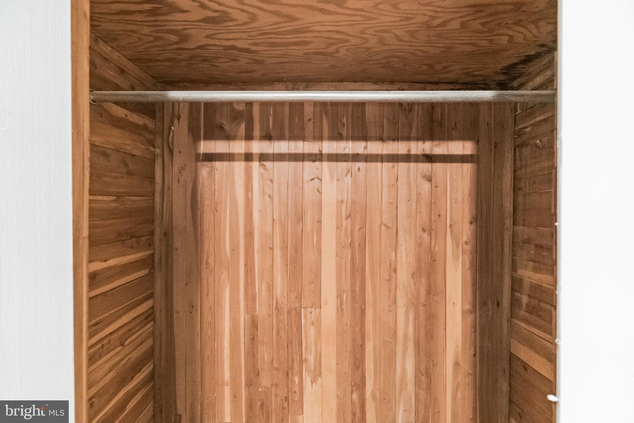 ROXBOROUGH - Residential