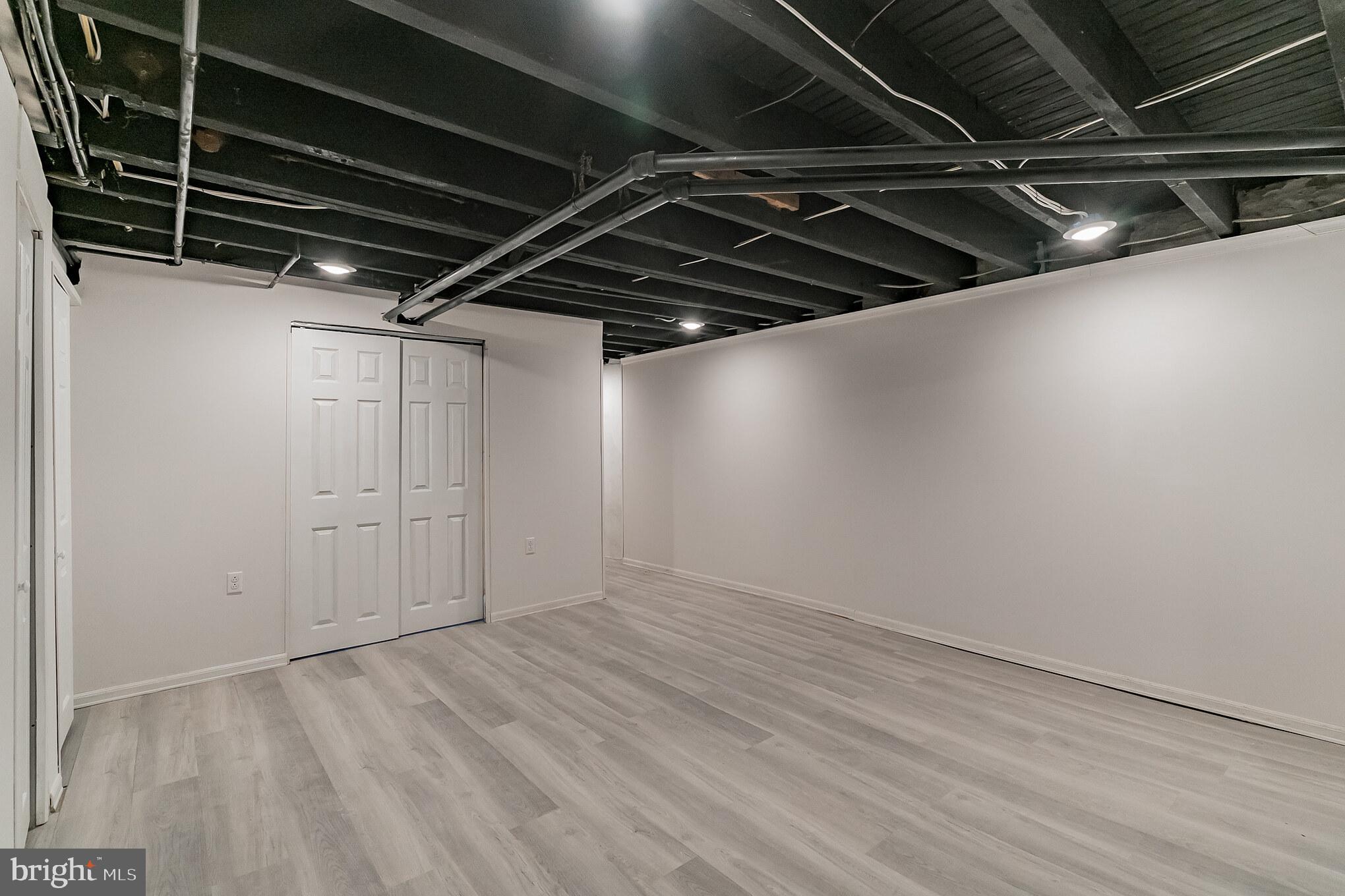 ROXBOROUGH - Residential