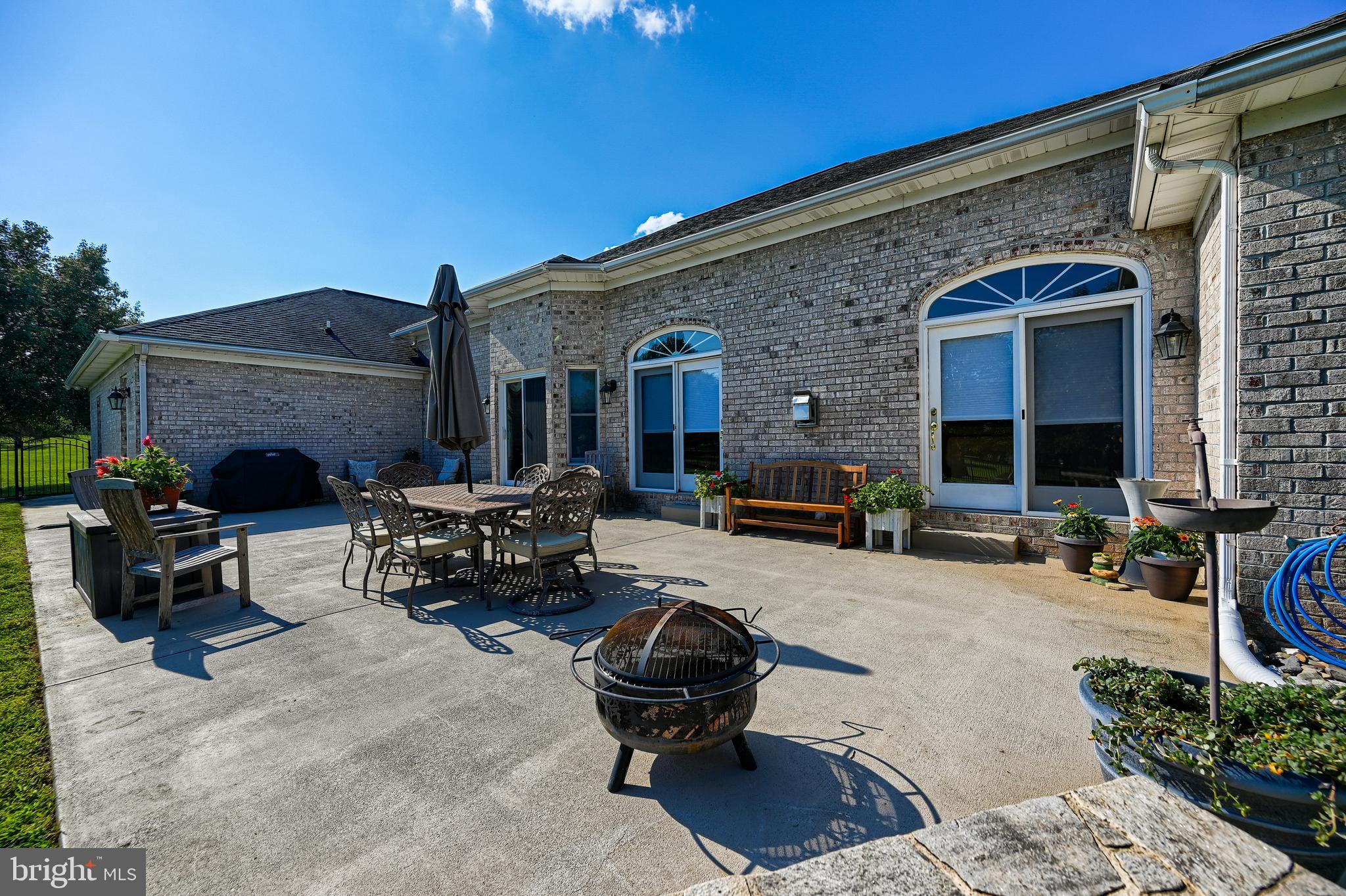 HUNT FIELDS - Residential