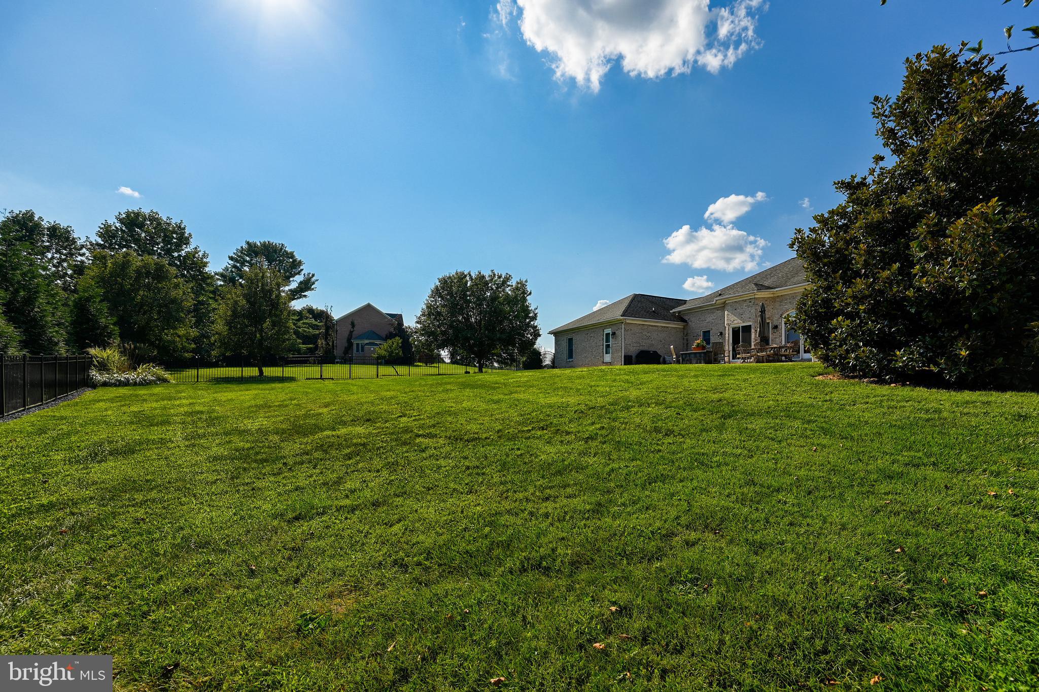 HUNT FIELDS - Residential