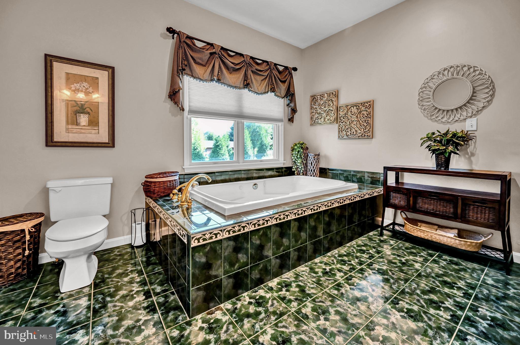 HUNT FIELDS - Residential