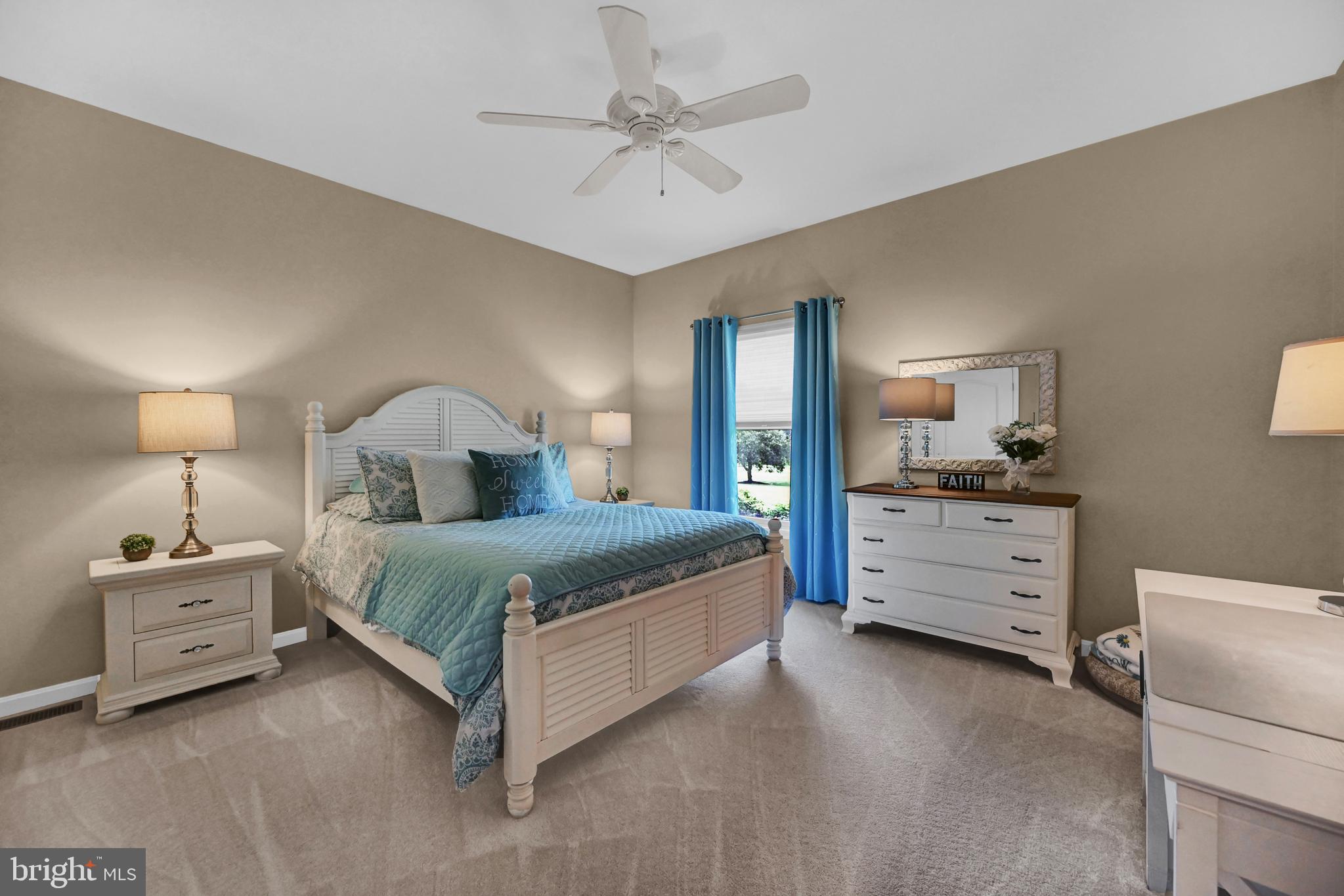 HUNT FIELDS - Residential