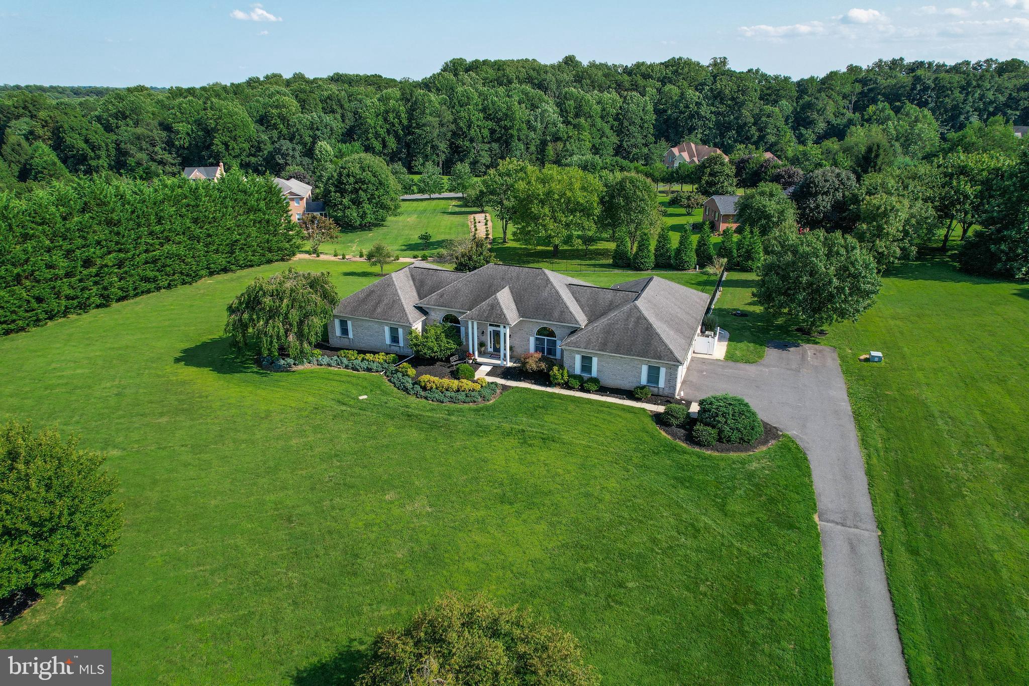 HUNT FIELDS - Residential