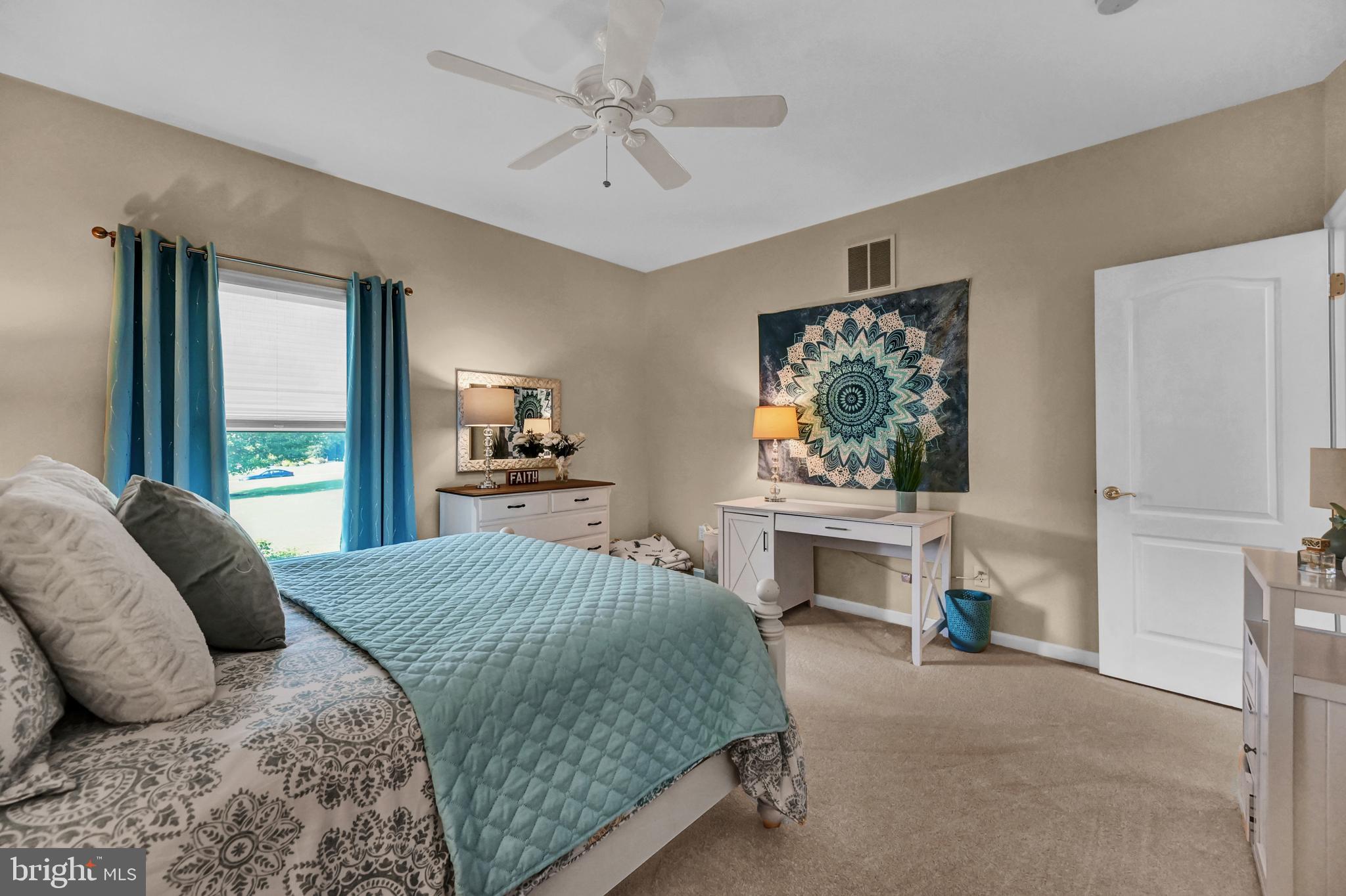 HUNT FIELDS - Residential