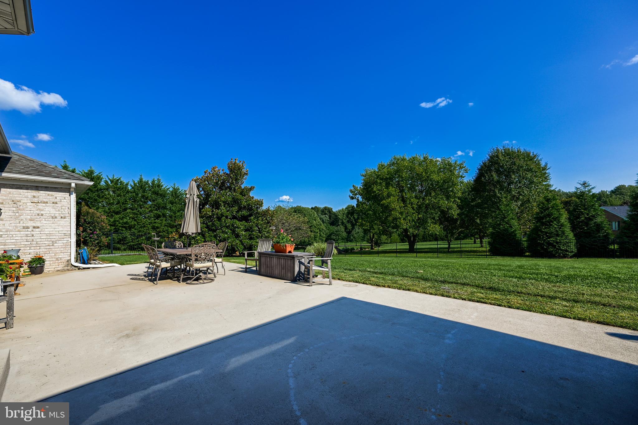 HUNT FIELDS - Residential