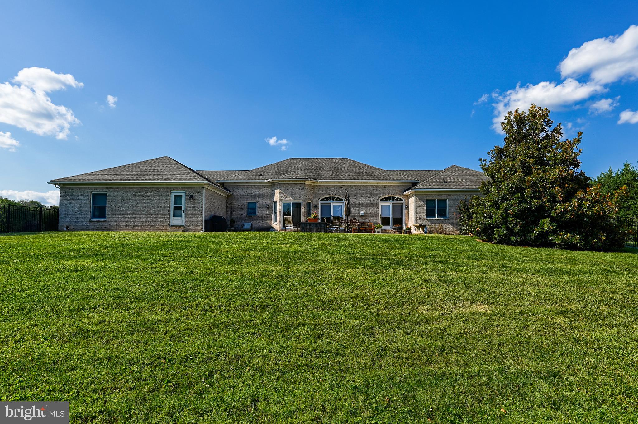 HUNT FIELDS - Residential